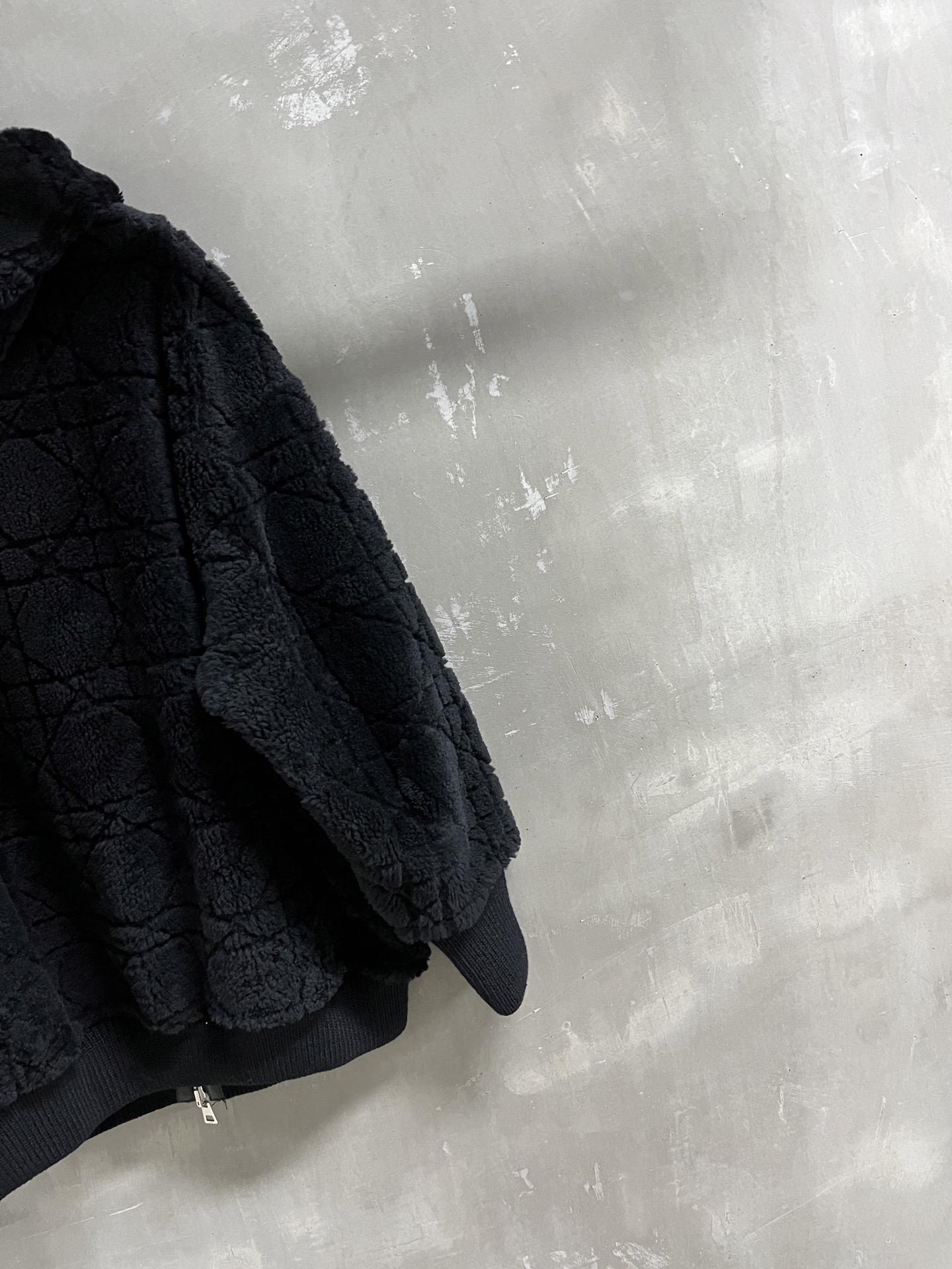 Dior Shearling Reversible Jacket - Stylish & Versatile Fall 2025 Collection 9 i1758813684592 2821 0 7