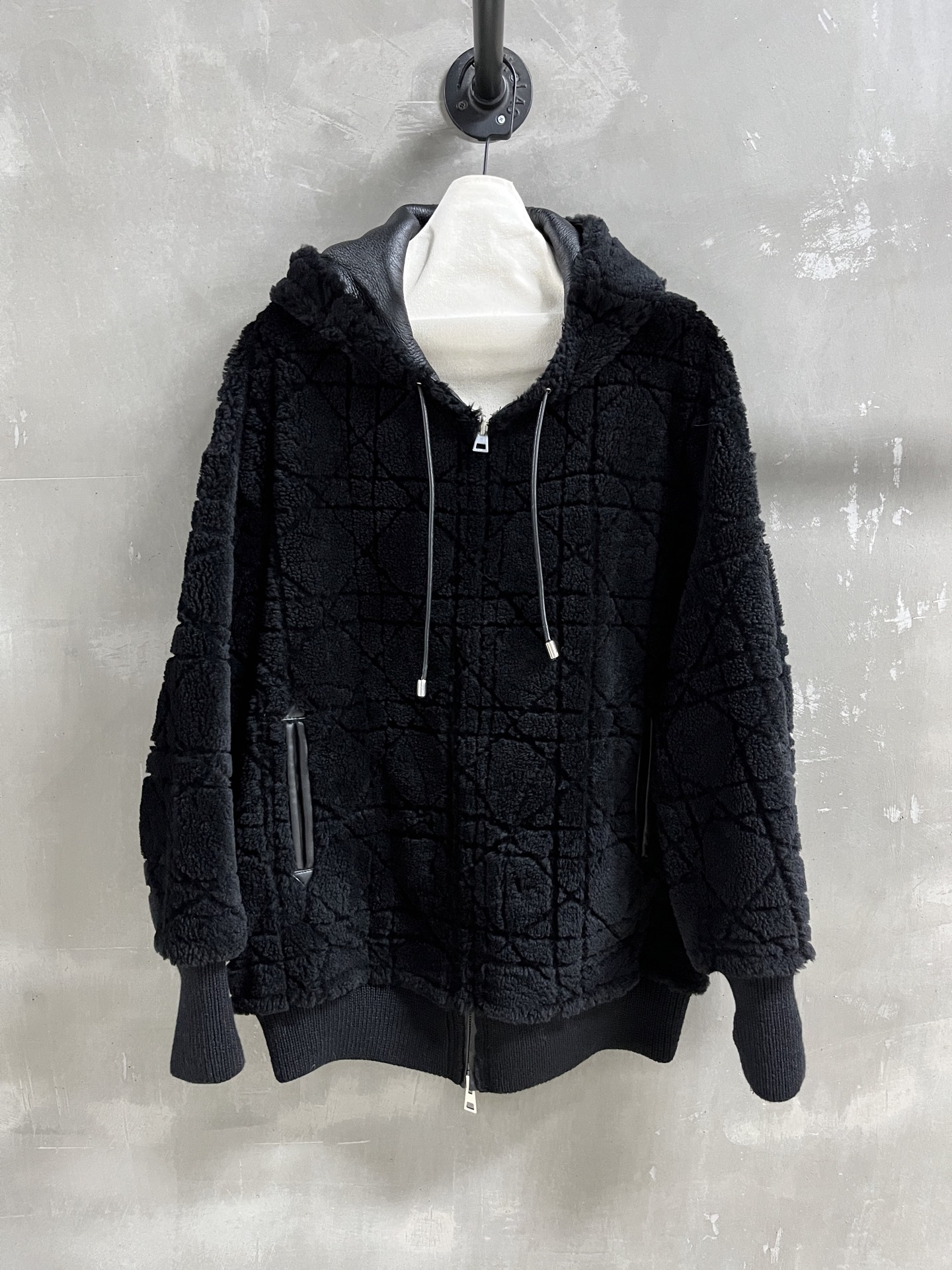Dior Shearling Reversible Jacket - Stylish & Versatile Fall 2025 Collection 3 i1758813688622 8460 0 0