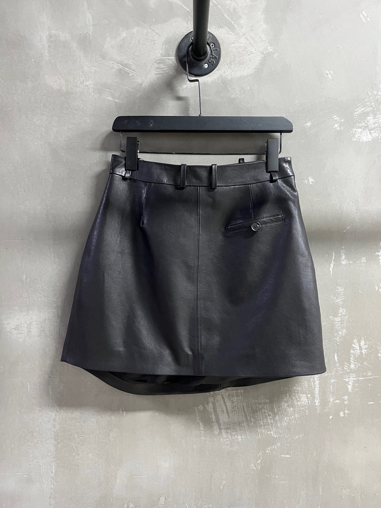 Loewe Inspired Leather Mini Skirt - Chic, Retro Style for Women 9 i1758815248806 4432 0 5