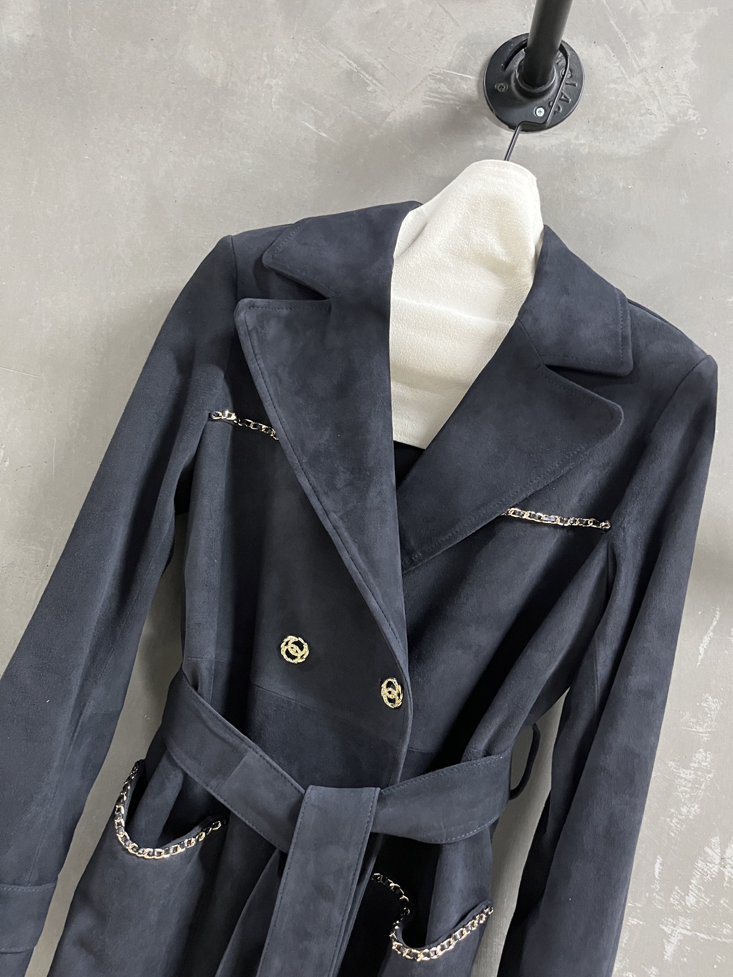 Elegant Chain-Accented Trench Coat | Autumn 2025 New Collection 8 i1758897568756 1905 0 5