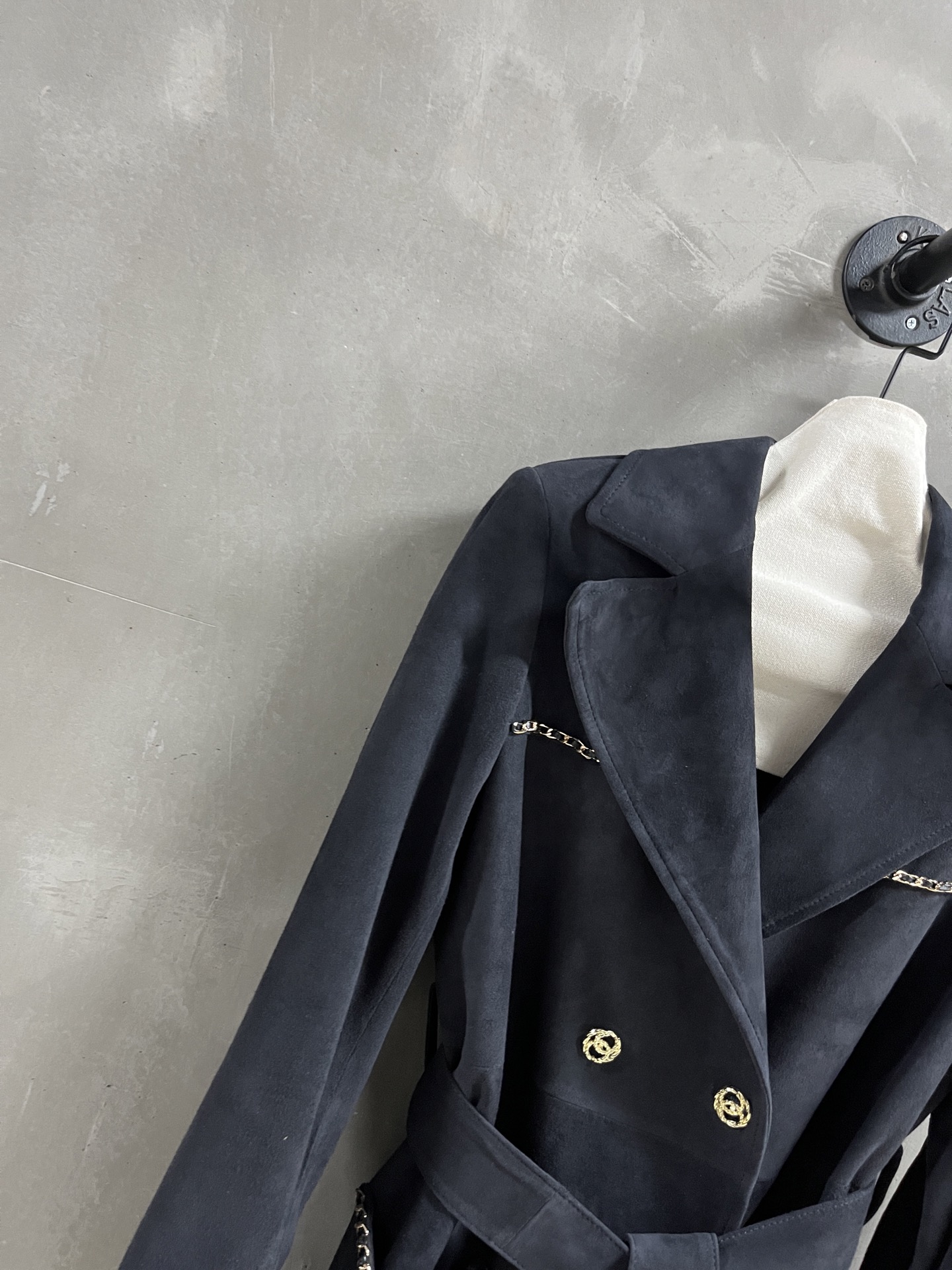 Elegant Chain-Accented Trench Coat | Autumn 2025 New Collection 4 i1758897573535 4423 0 1