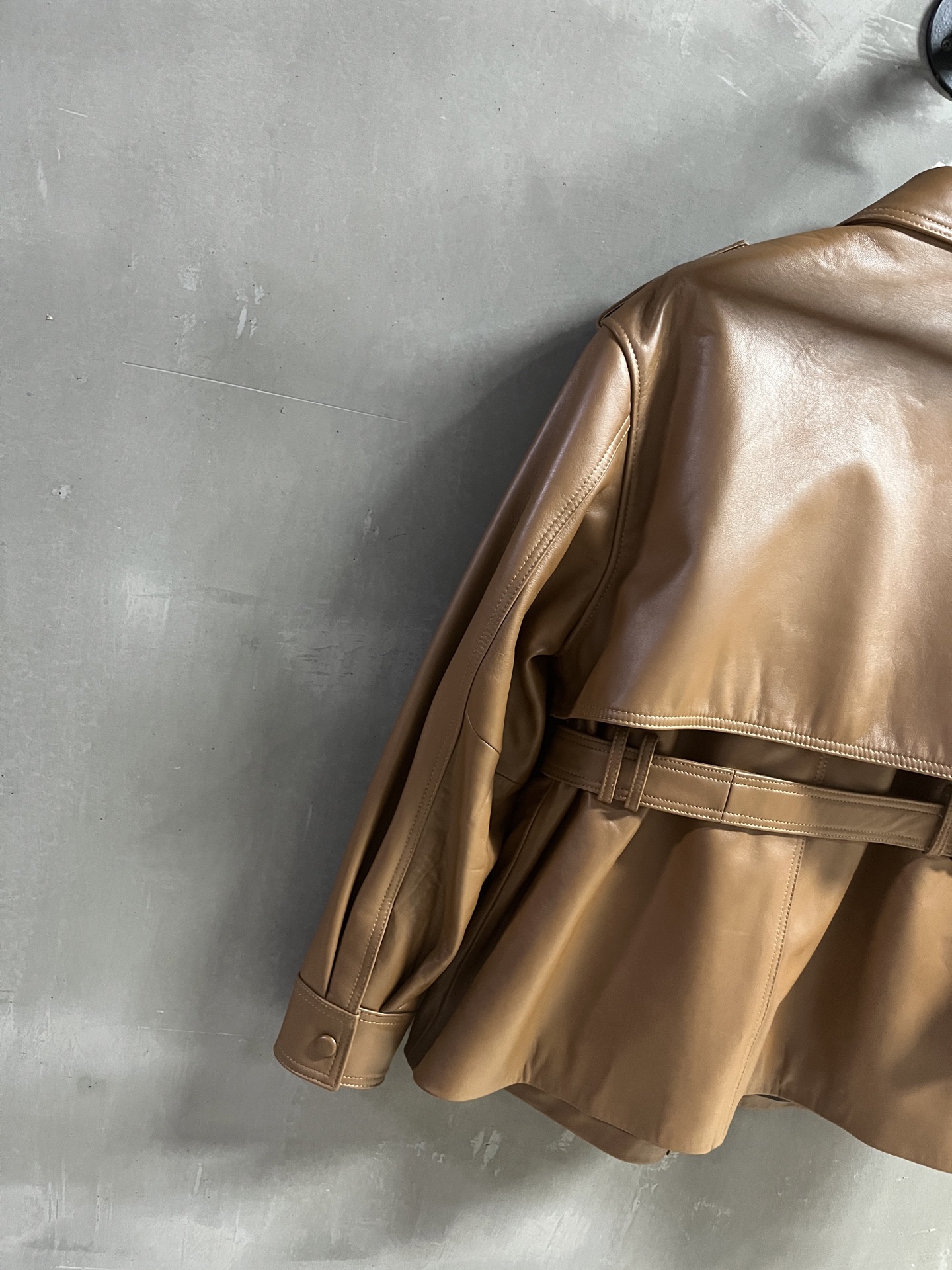 Saint Laurent Leather Jacket: Fall 2025 New Collection - Stylish & Versatile 10 i1759416378310 7937 0 8