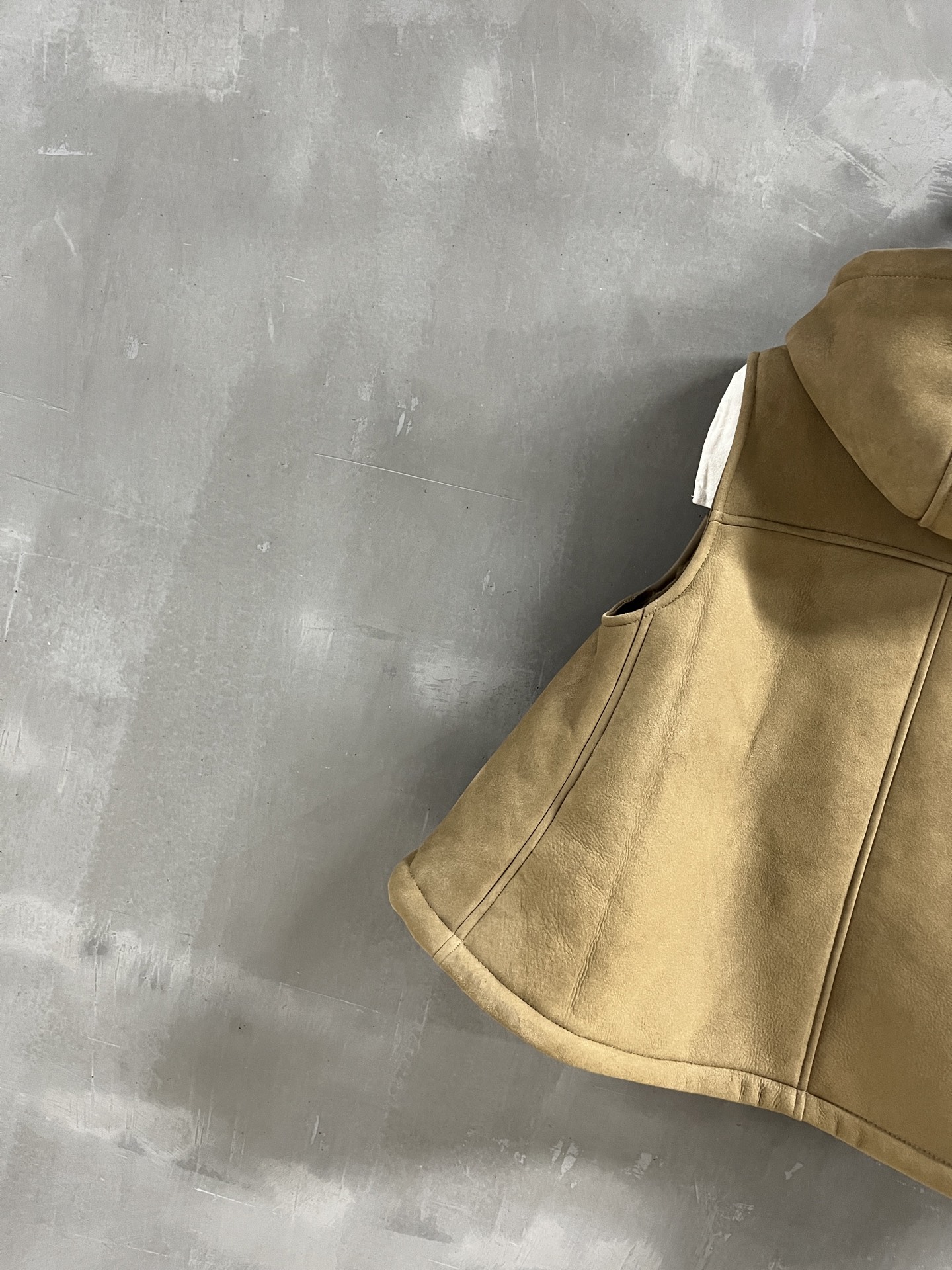 Loewe Shearling Jacket: Turkish Lambskin, Retro Style, M-XL Sizes 9 i1759504240782 3028 0 7