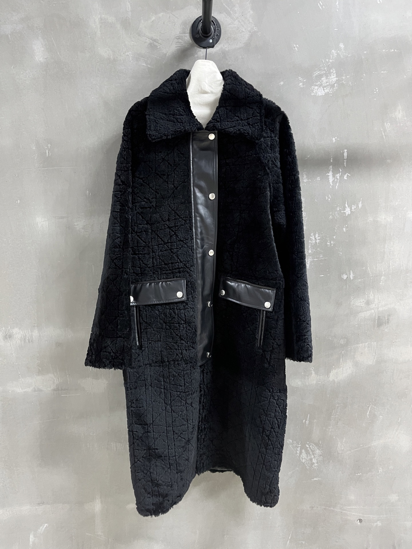 Dior Winter Lambskin Coat: Timeless Cannage Pattern, Merino Wool, and Chic Style 3 i1759675062872 7268 0 0
