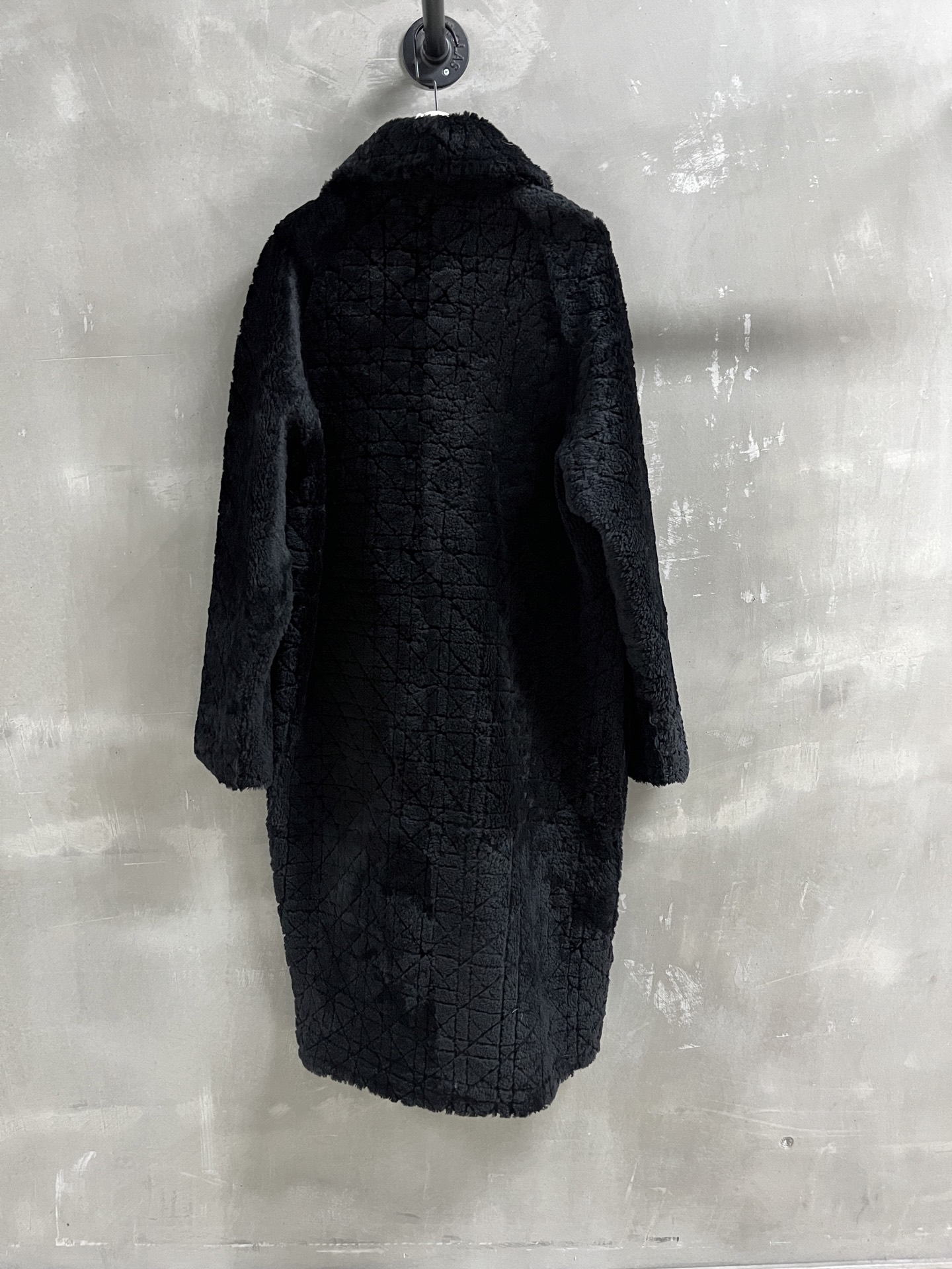 Dior Winter Lambskin Coat: Timeless Cannage Pattern, Merino Wool, and Chic Style 10 i1759675063169 5929 0 8