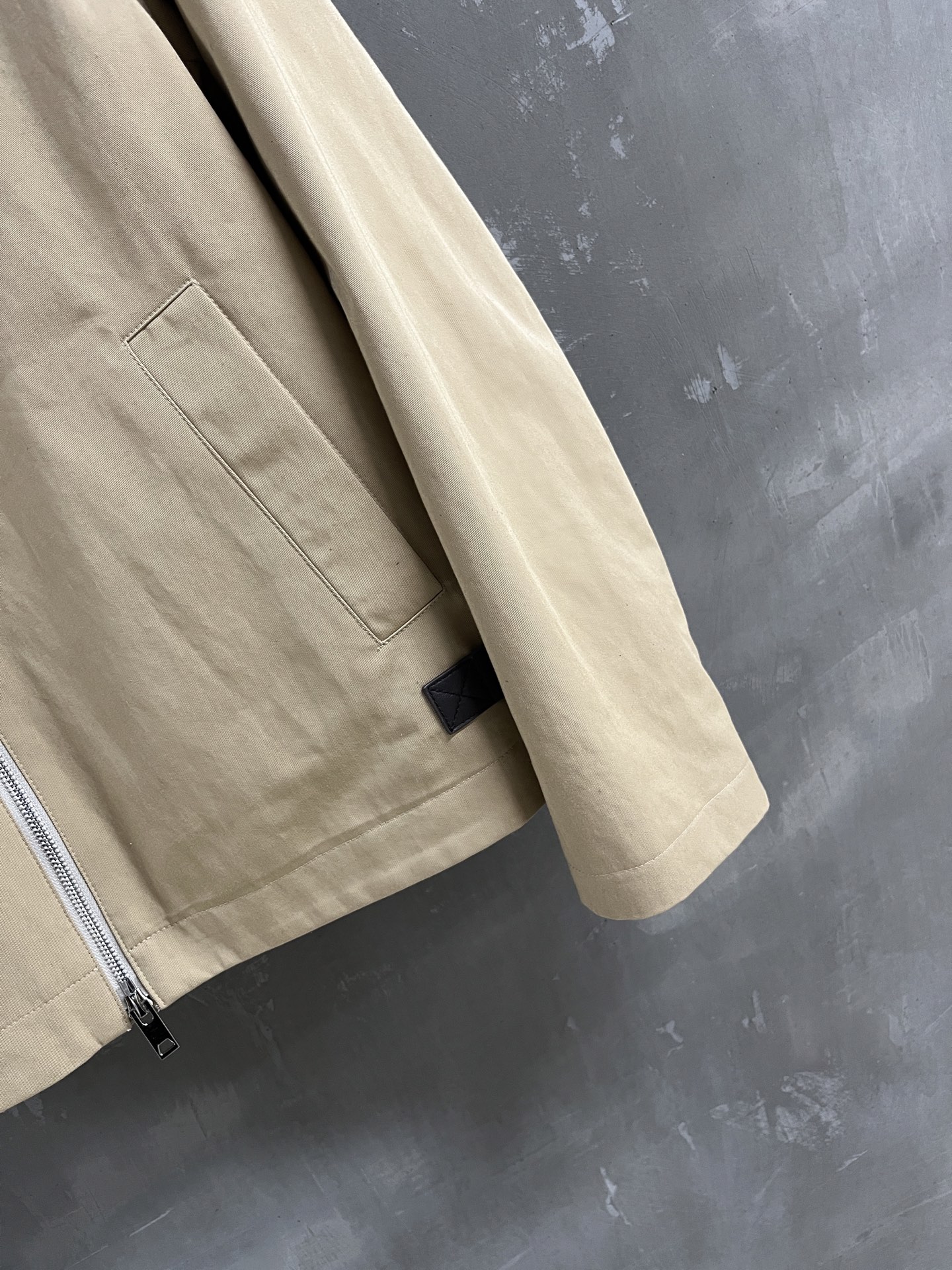 Loewe Winter Coat: Stylish, Versatile Longline Jacket - Must-Have Outerwear 7 i1759850400149 8616 0 5
