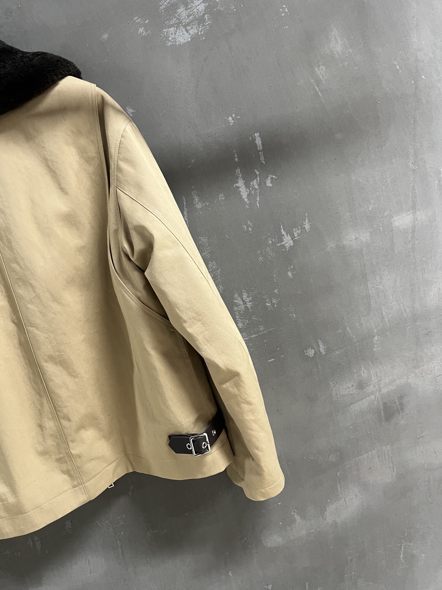 Loewe Winter Coat: Stylish, Versatile Longline Jacket - Must-Have Outerwear 9 i1759850407049 2339 0 7