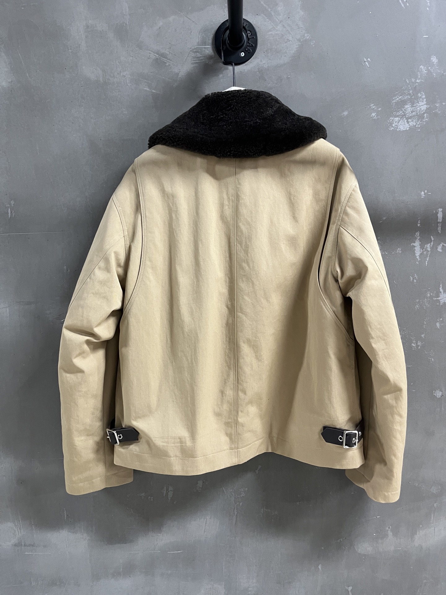 Loewe Winter Coat: Stylish, Versatile Longline Jacket - Must-Have Outerwear 10 i1759850407090 1614 0 9