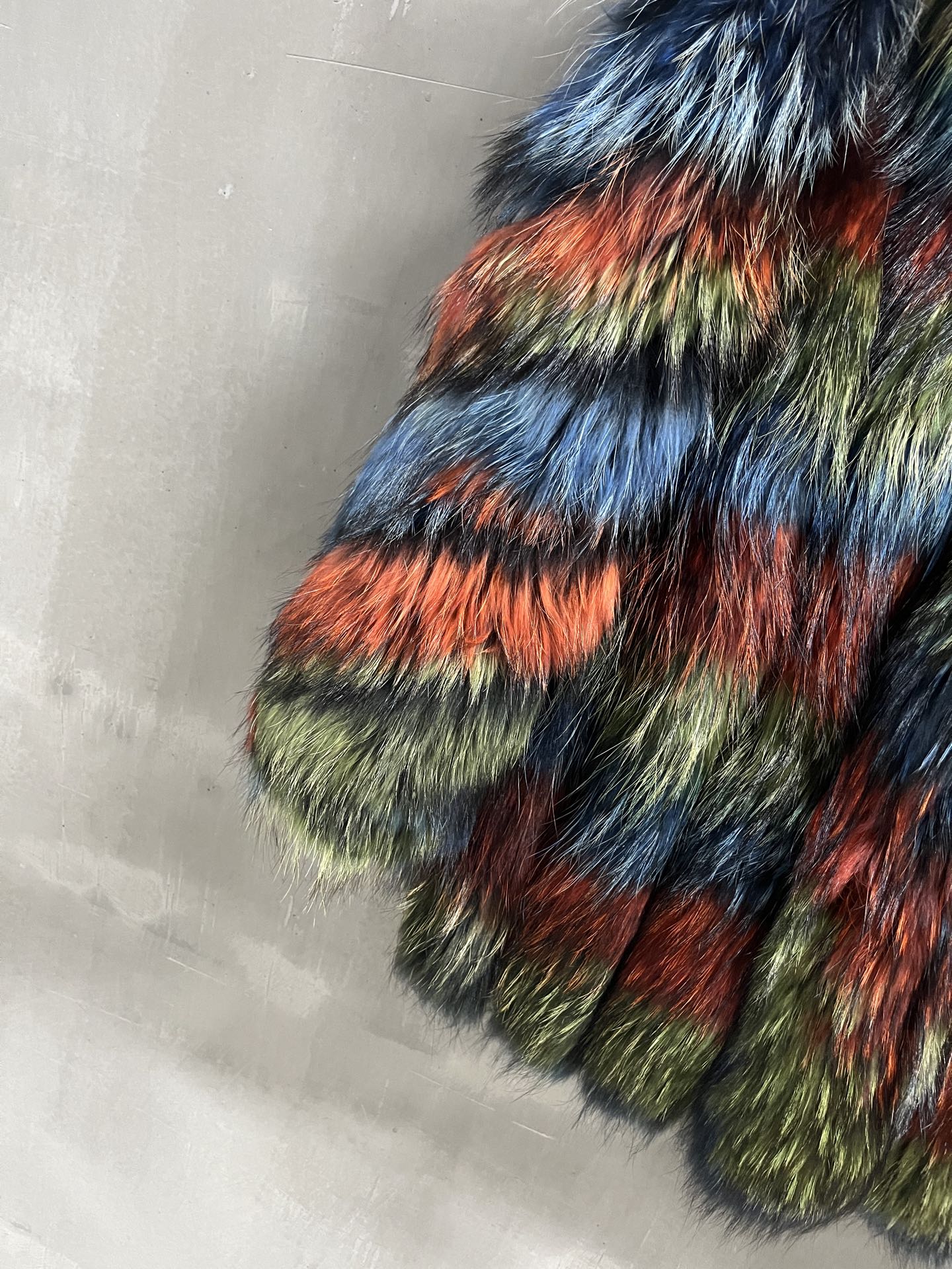 Prada Vintage Fur Coat, 1994 Fall Collection - Chic & Timeless 5 i1760802989542 5595 0 3