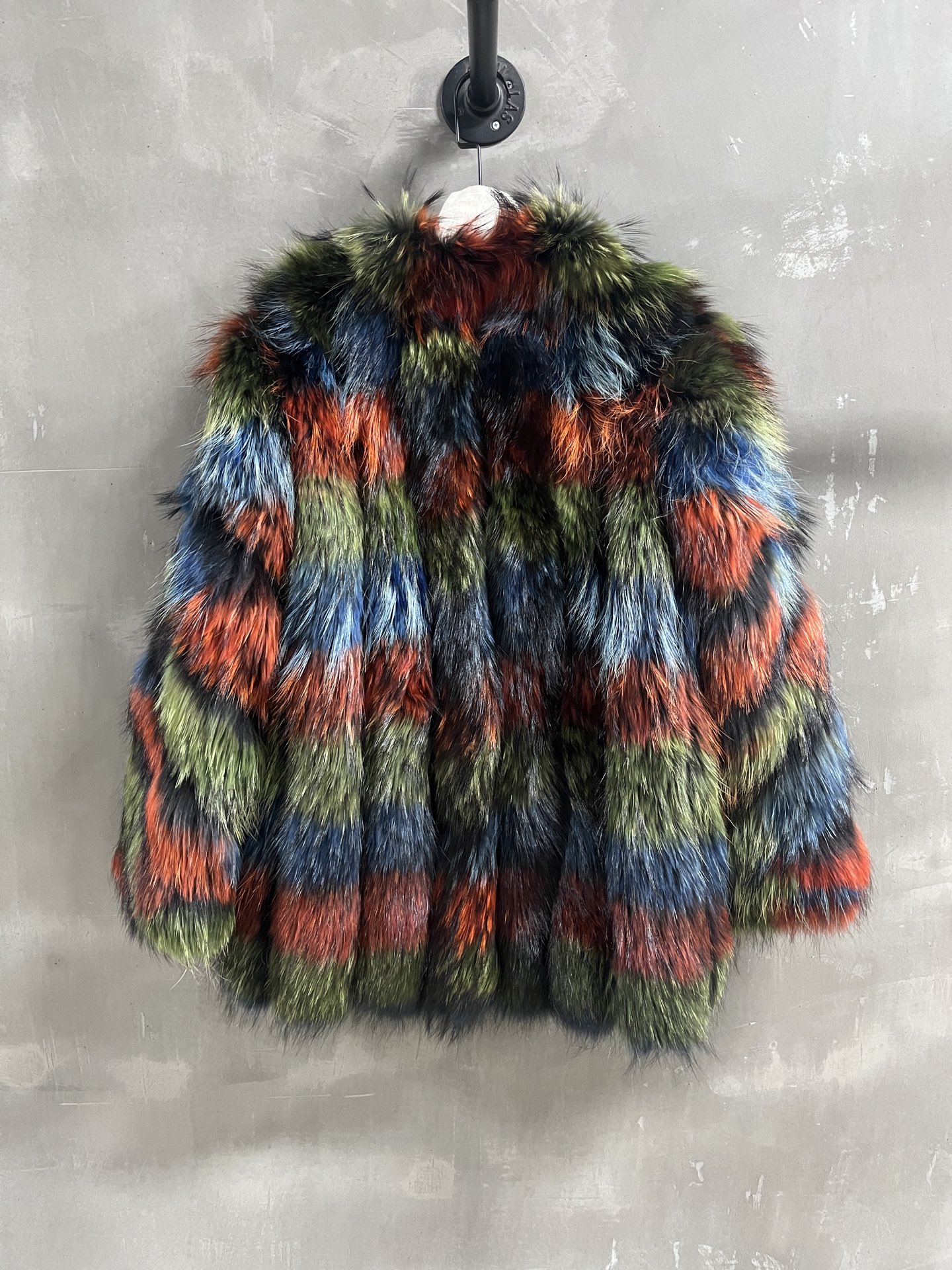 Prada Vintage Fur Coat, 1994 Fall Collection - Chic & Timeless 10 i1760802997868 5901 0 8