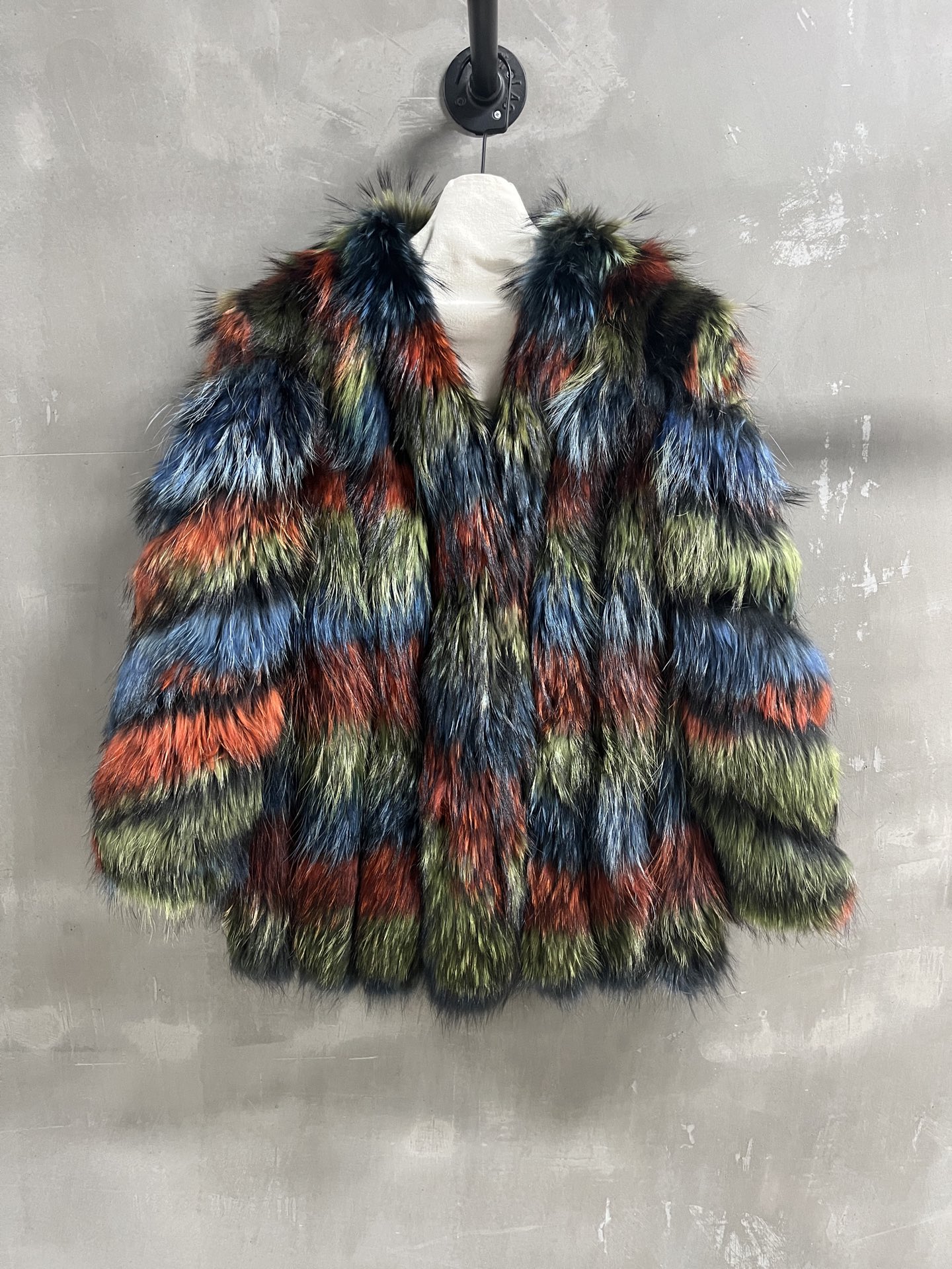 Prada Vintage Fur Coat, 1994 Fall Collection - Chic & Timeless 2 i1760802997986 6989 0 0