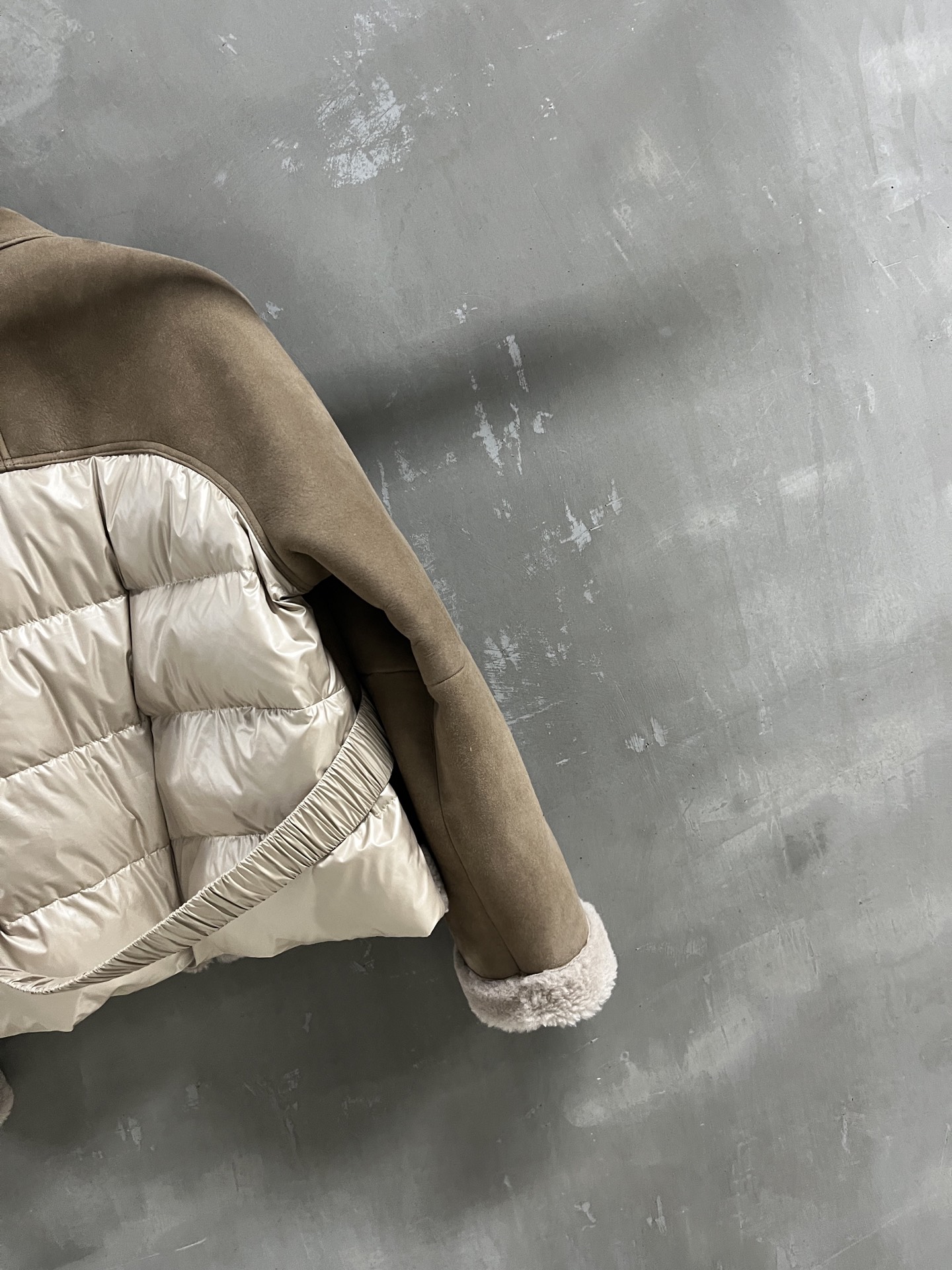 Mon*ler Merino Wool Down Jacket: Warm, Stylish & Versatile 5 i1761051301591 2646 0 3