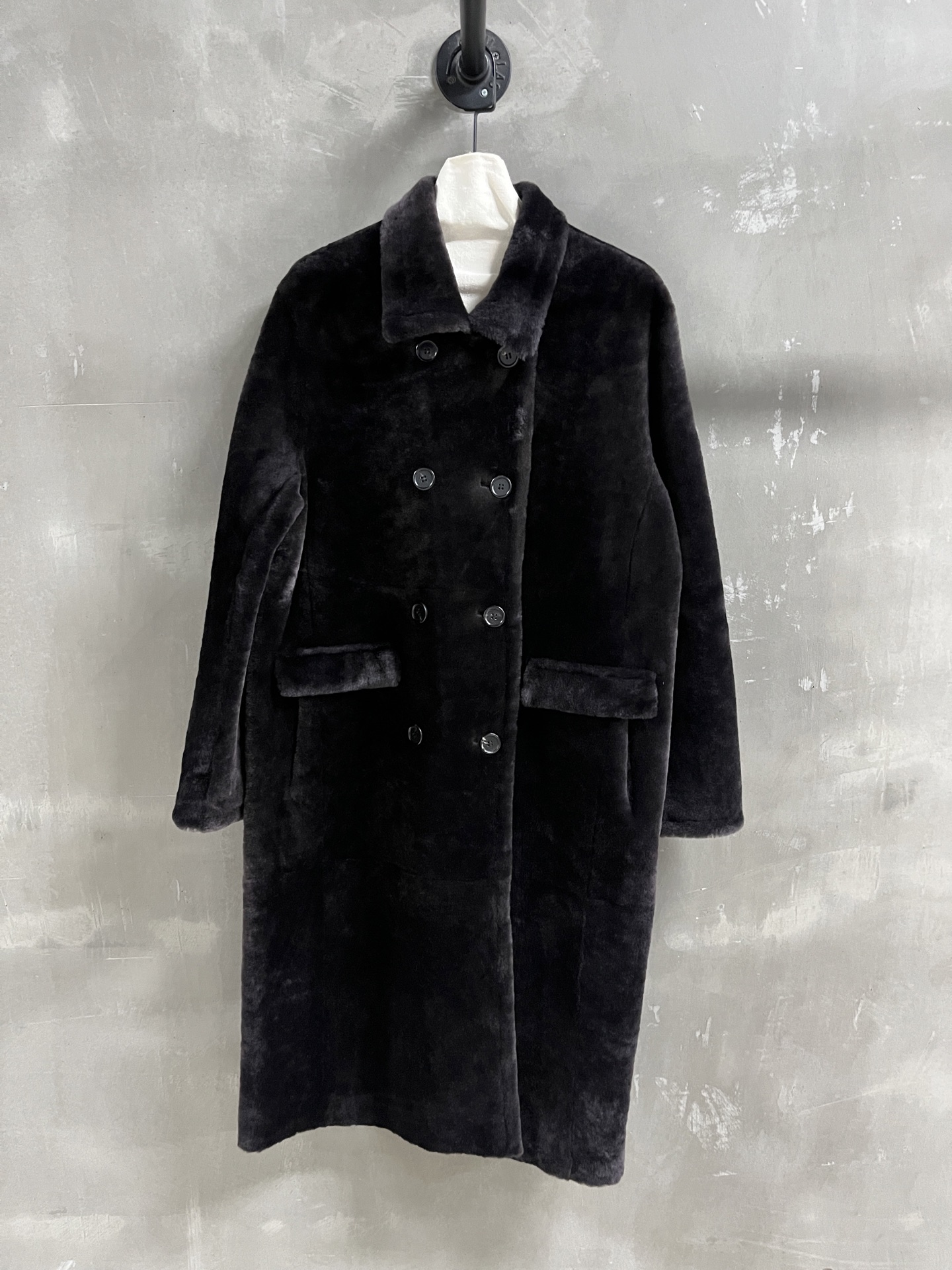 Cel*ne Inspired Shearling Coat: Retro Double-Breasted, Warm & Stylish 3 i1761053152305 8592 0 0