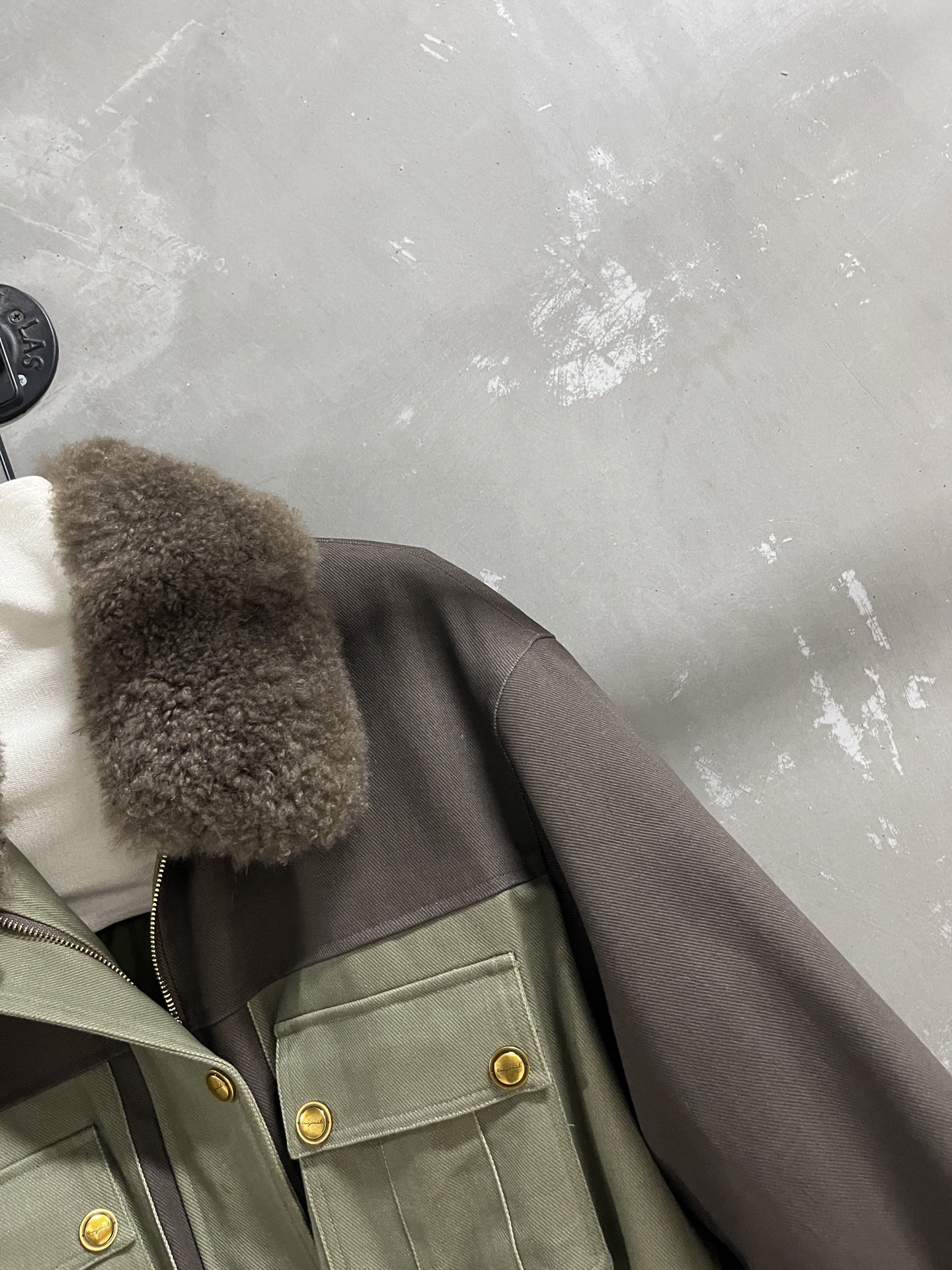 Elegant Autumn Down Jacket: Classic Design, Premium Goose Down Fill 5 i1761226406888 2525 0 2