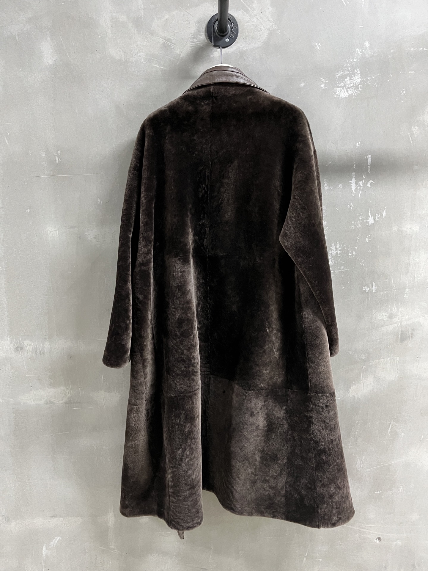 Her*es Reversible Shearling Coat: Stylish, Versatile, and Warm for Women 10 i1761228232034 1157 0 8