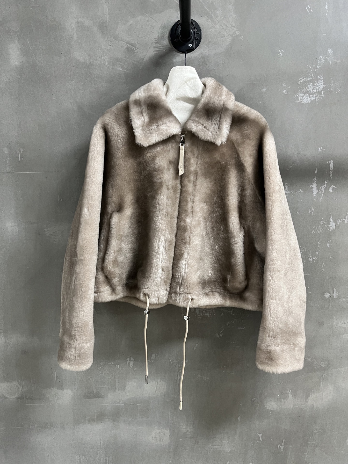Loewe Shearling Jacket: Vintage Style, Double-Face Sheepskin, S-XL 3 i1761489231573 1900 0 0
