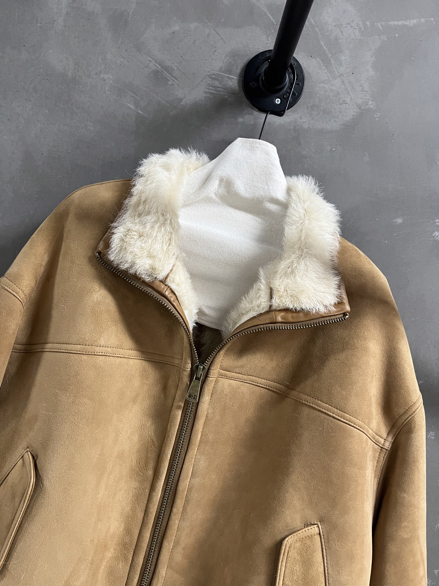 Miu Miu Shearling Jacket: Chic, Versatile, and Slimming Design - Autumn 2025 7 i1762443721553 5689 0 4