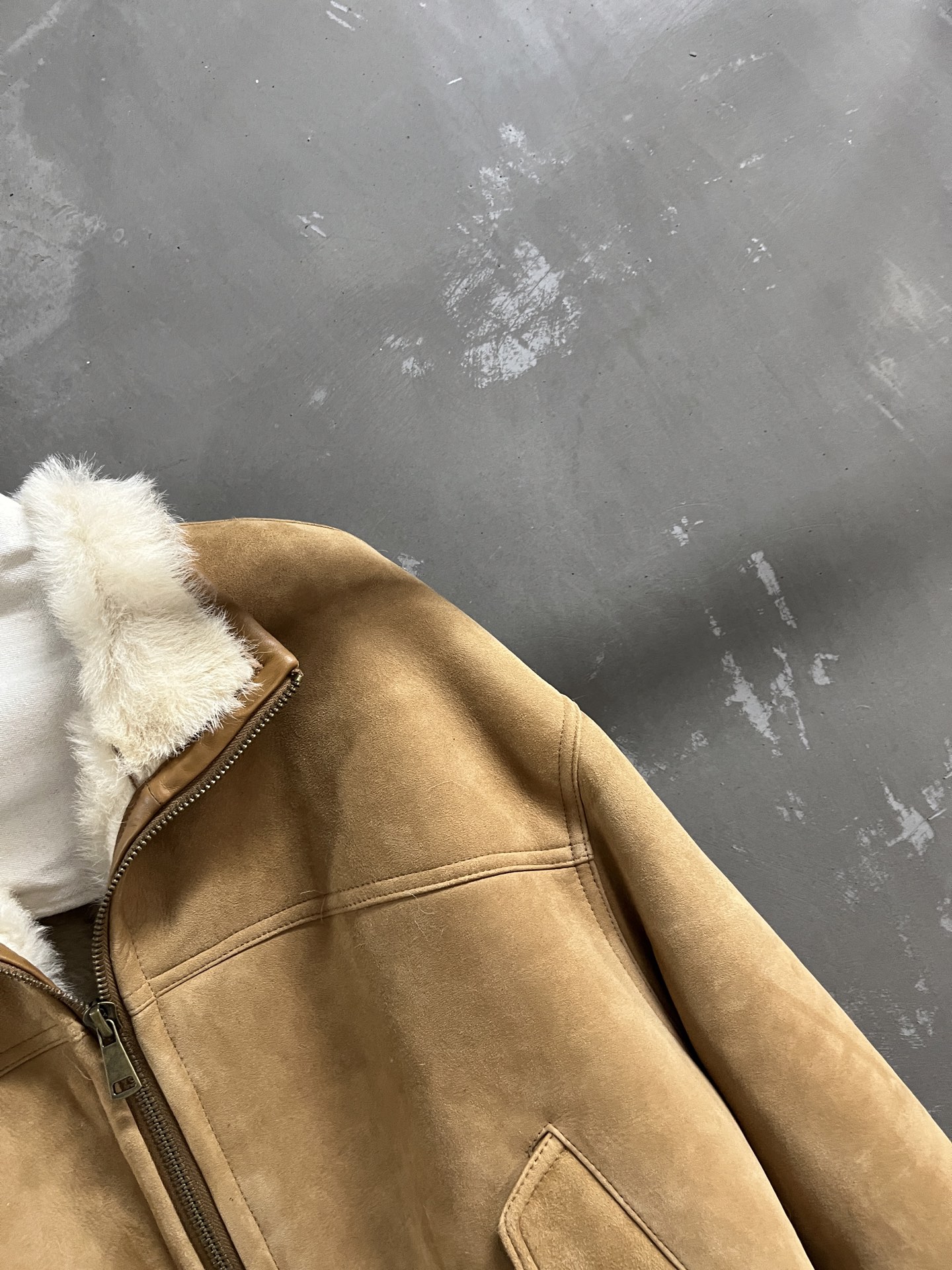 Miu Miu Shearling Jacket: Chic, Versatile, and Slimming Design - Autumn 2025 5 i1762443723530 5366 0 2