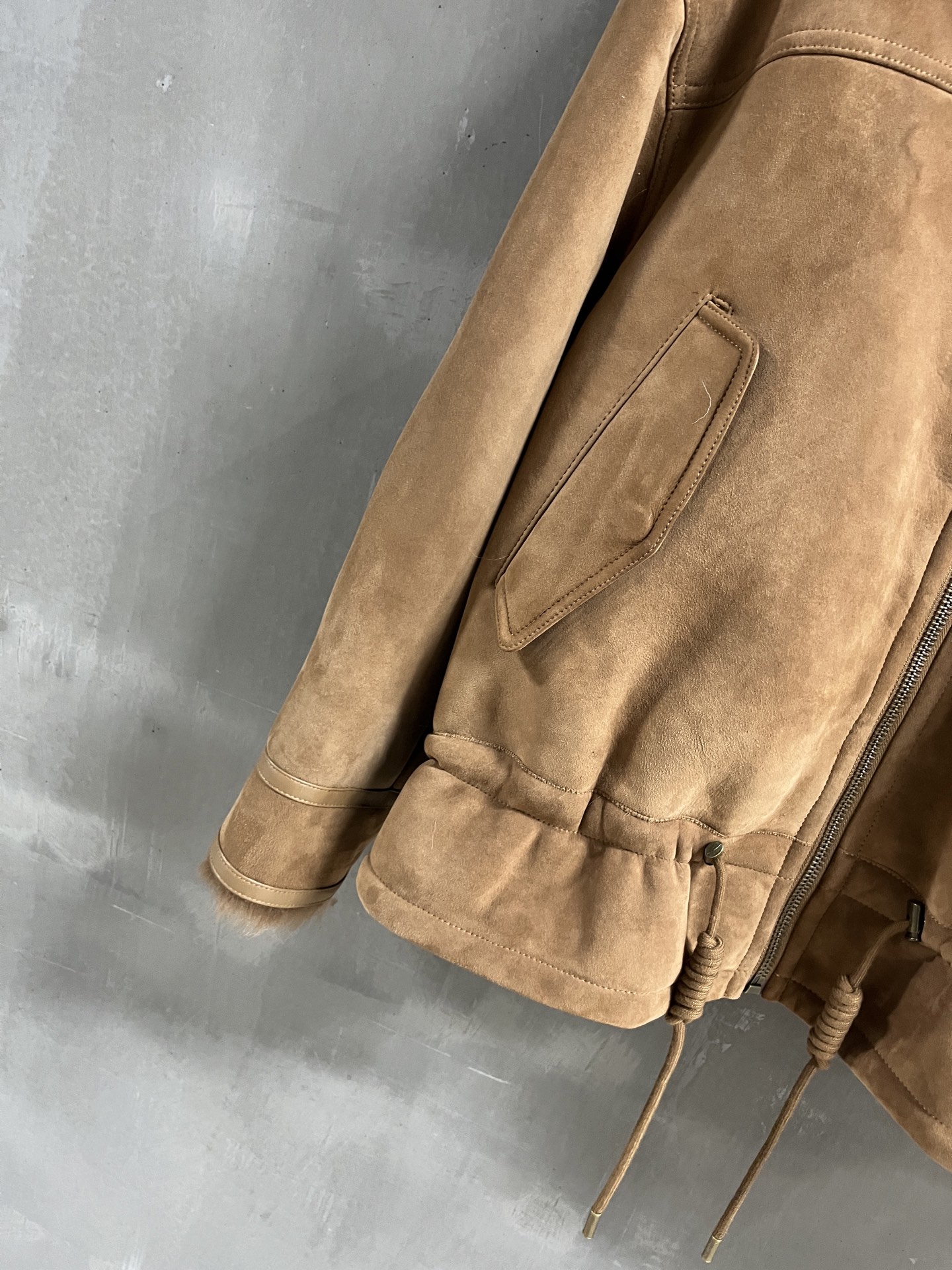 i1762443834989 1093 0 4