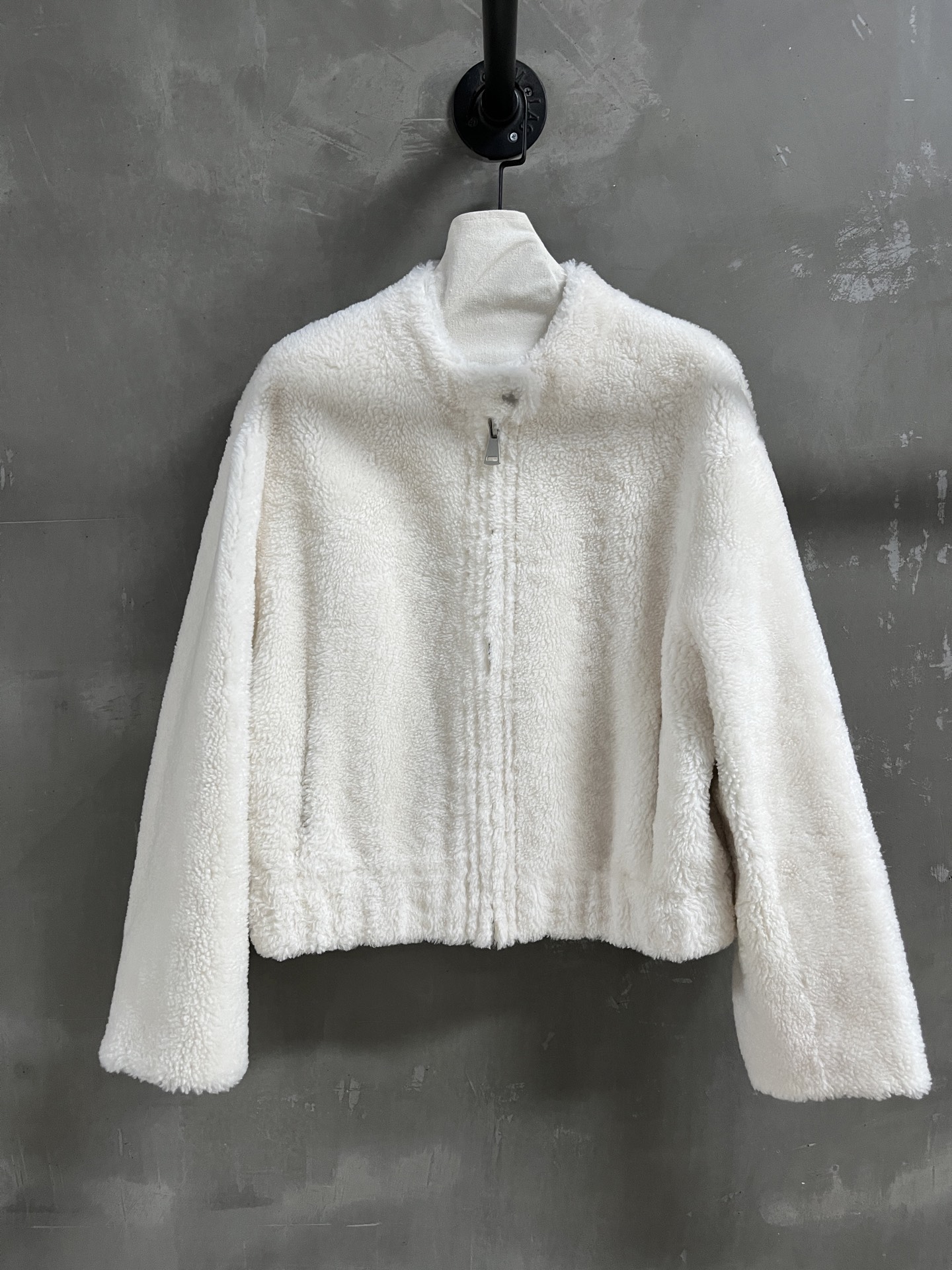 Loro Piana Wool Blend Jacket - Timeless Style, Luxurious Comfort 3 i1762529761078 7313 0 0