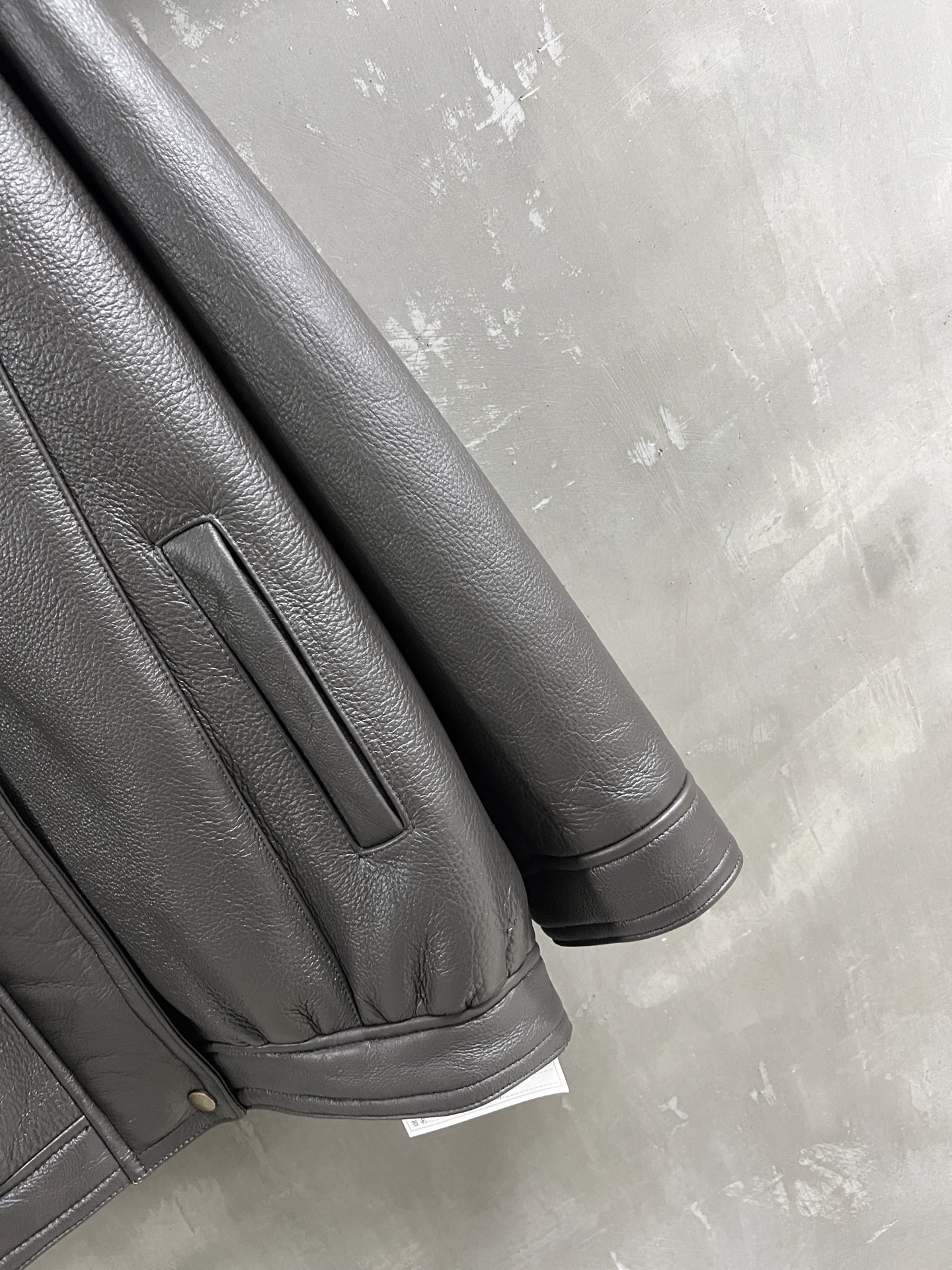 Toteme Shearling Jacket: Timeless Style, Ultimate Comfort 7 i1764598718677 5570 0 4