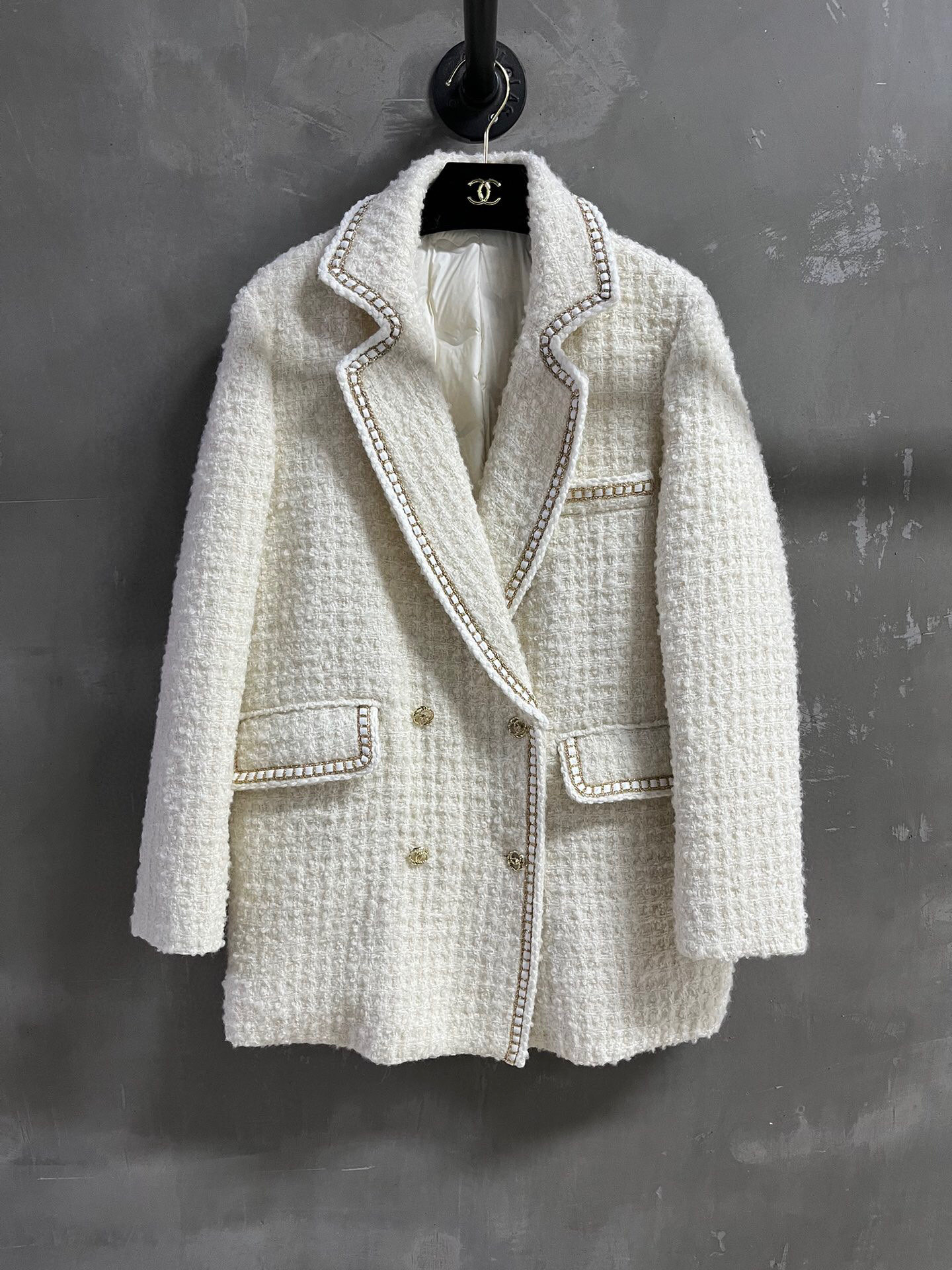 NO:689038,Special offer is here. Chanel goose down customized 80 wool fabric S-19860909特价福利来了Chanel 鹅绒定制80羊毛面料S- XL 尺寸M胸围108衣长73肩宽41袖长58,特价 不退不换不包邮,chanel,loro piana,,Women's clothing