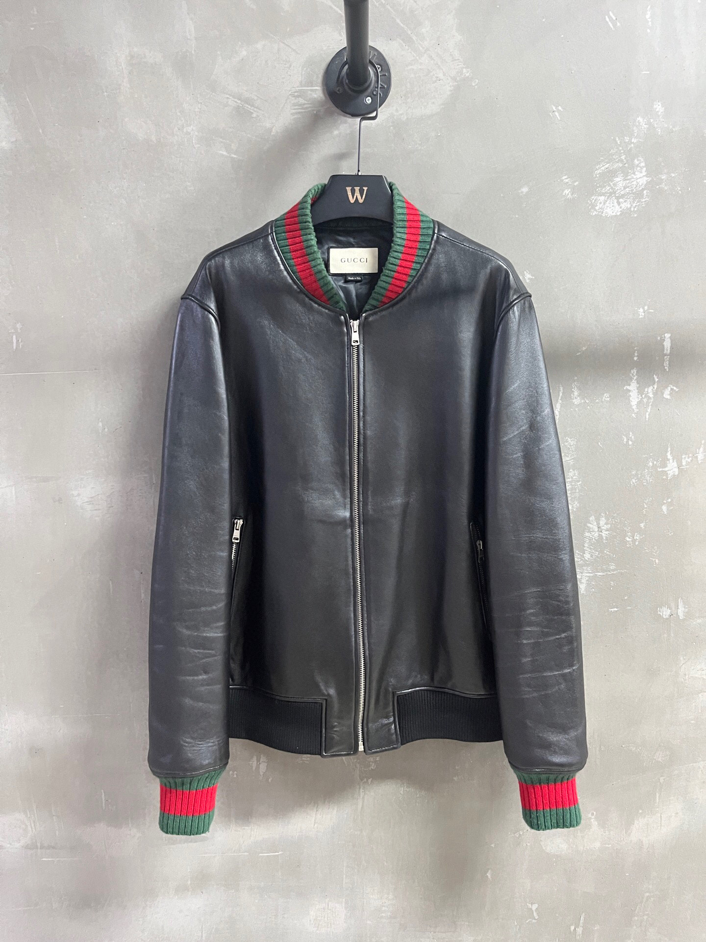 NO:702710,Special offer is here for Gucci lambskin unique sample dress M1, size M, bust 114, length 63, shoulder width 47, sleeve length 66, special offer, no refunds, no exchanges, no free shipping, gucci, sheepskin,19860909特价福利来了Gucci 小羊皮 孤品样衣M1 尺寸M码胸围114 衣长63肩宽47袖长66,特价 不退不换不包邮,gucci,sheepskin,,Women's clothing