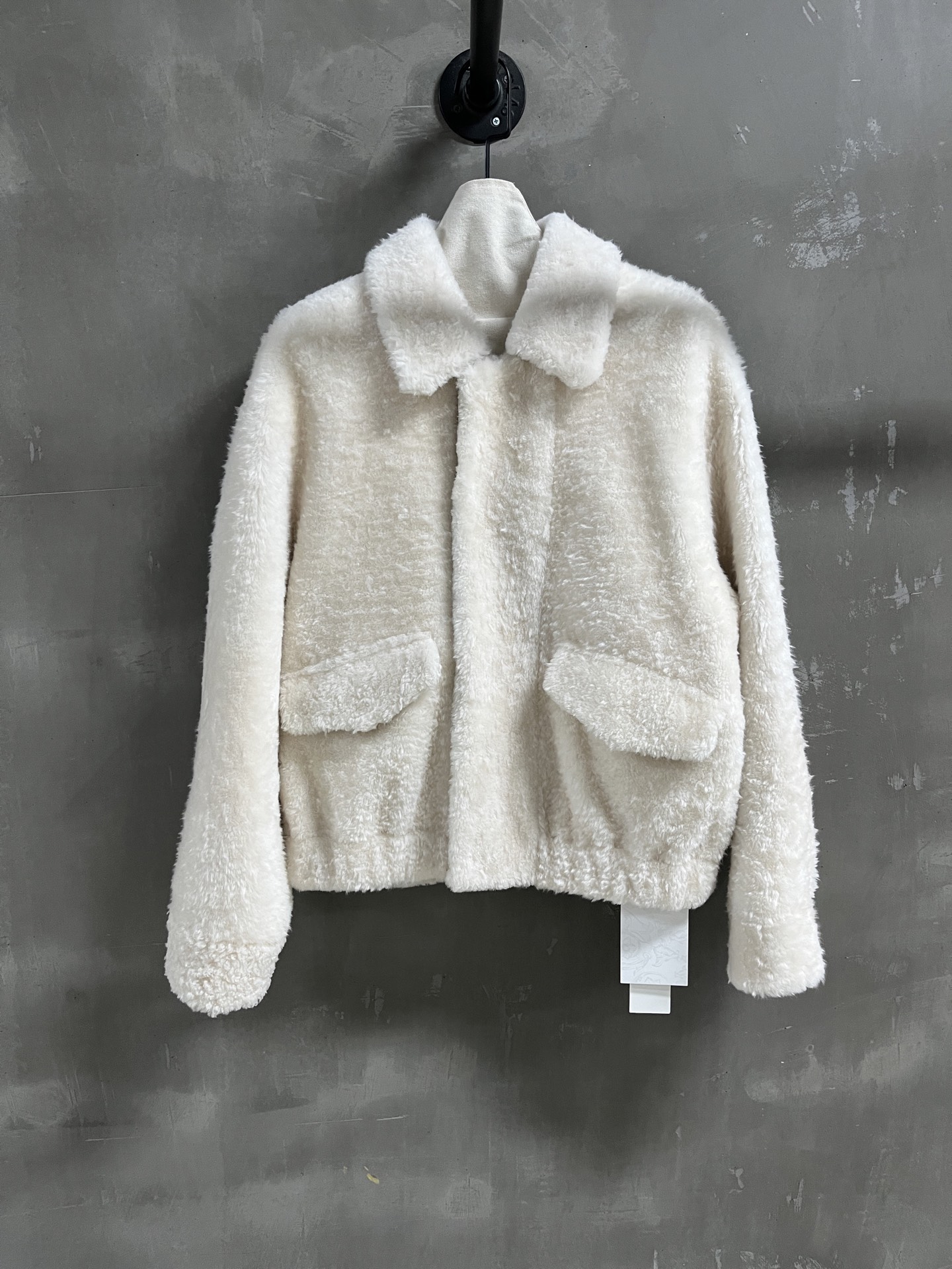 NO:720174,Midnight benefit is here: lemaire sheepskin all-in-one unique sample dress M1, size M, bust 118, length 60, shoulder width 52, sleeve length 53, special price, no return, no exchange, no free shipping, sheepskin,19860909午夜福利来了lemaire 羊皮毛一体孤品样衣M1 尺寸M码胸围118 衣长60 肩宽52 袖长53,特价 不退不换不包邮,sheepskin,,Women's clothing