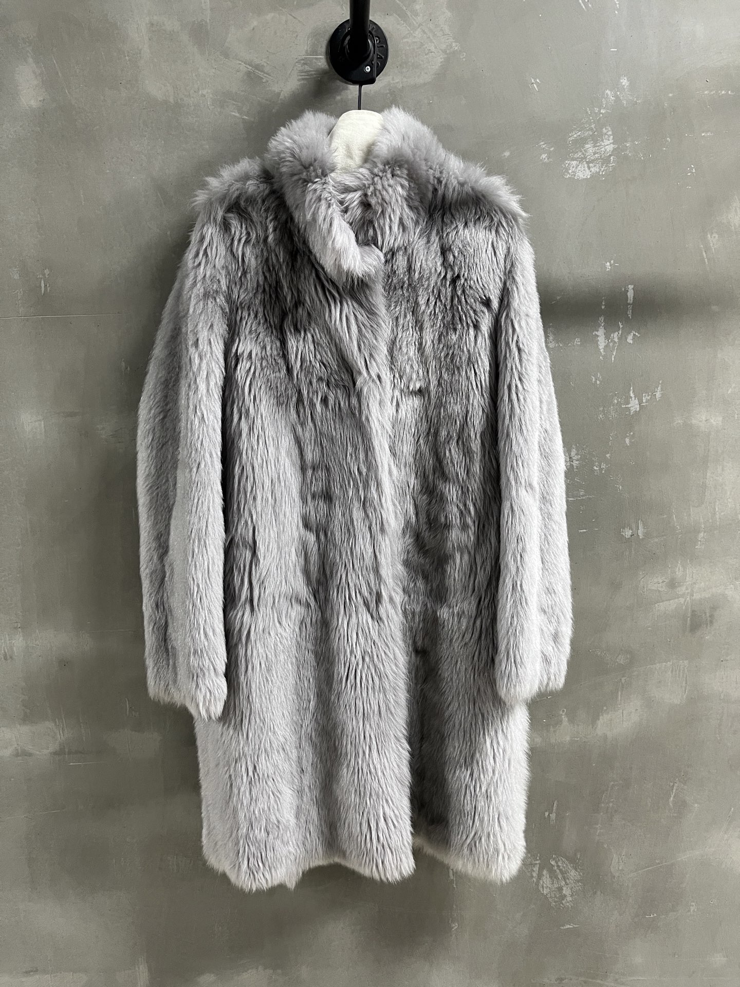 NO:720166,Midnight benefit is here. Celine Tuscan sheepskin all-in-one unique sample dress M1, size M, bust 110, length 99, raglan sleeve length 79, special price, no return, no exchange, no free shipping, celine, sheepskin,19860909午夜福利来了Celine 托斯卡纳羊皮毛一体孤品样衣M1 尺寸M码胸围110 衣长99 连肩袖长79,特价 不退不换不包邮,celine,sheepskin,,Women's clothing