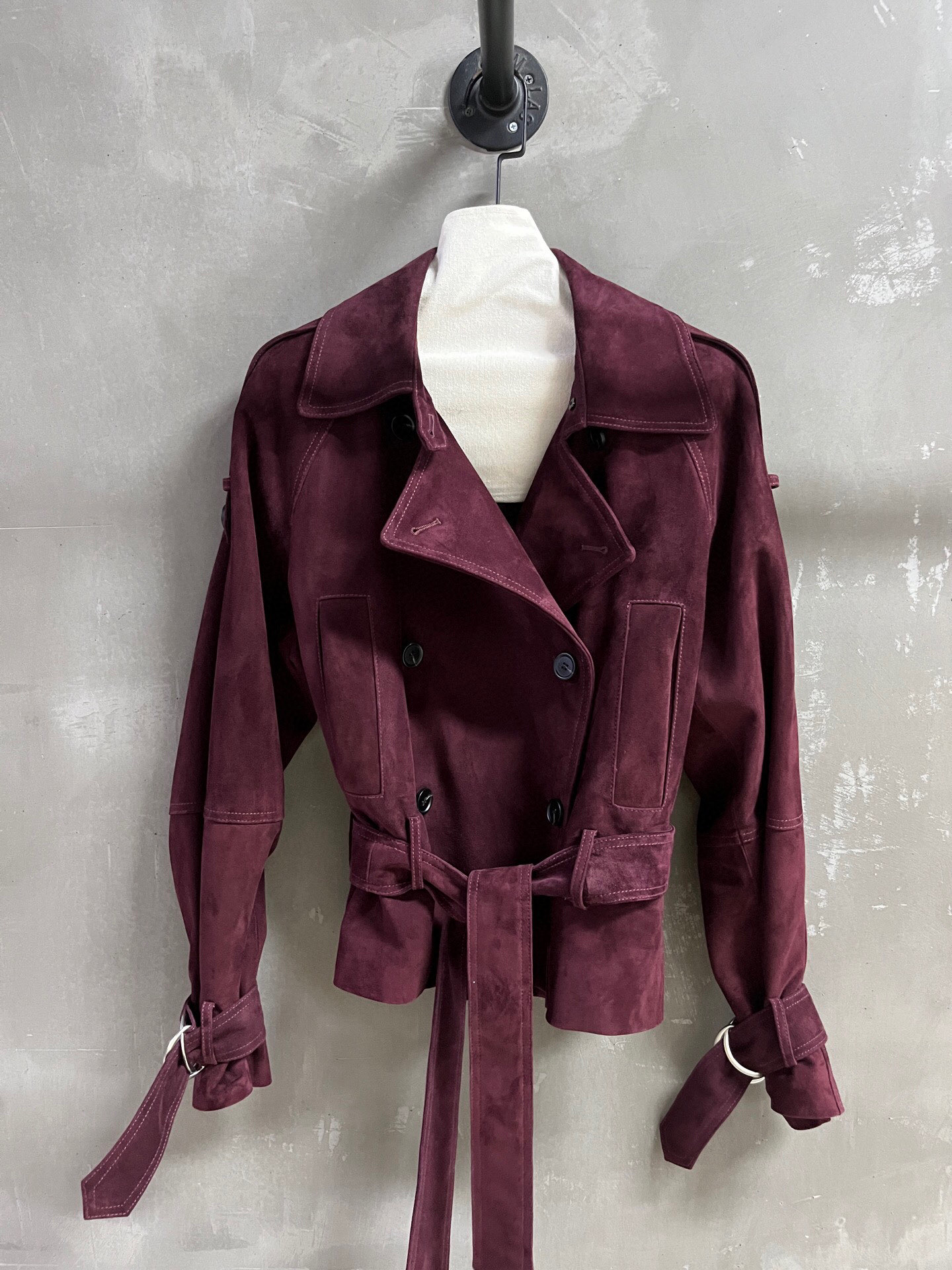 NO:868951,BC Introduction | 2026 Spring New Products This season’s best outerwear items!  Classic old money style design, loose fit, versatile and fashionable!  - MATERIAL Material - leather imported Turkish mixed sheepskin size S- L M size bust 116 length 58 raglan sleeve length 75 price, women's clothing, jackets & coats, sheepskin,19860909BC简介｜2026春装新品 本季度最佳外套单品！经典老钱风设计 宽松版型不挑人百搭又时髦！ - MATERIAL 材质 - 皮面进口土耳其混种羊皮 size S- L M码胸围116 衣长58 连肩袖长75 price,女装,jackets & coats,sheepskin,,Women's clothing