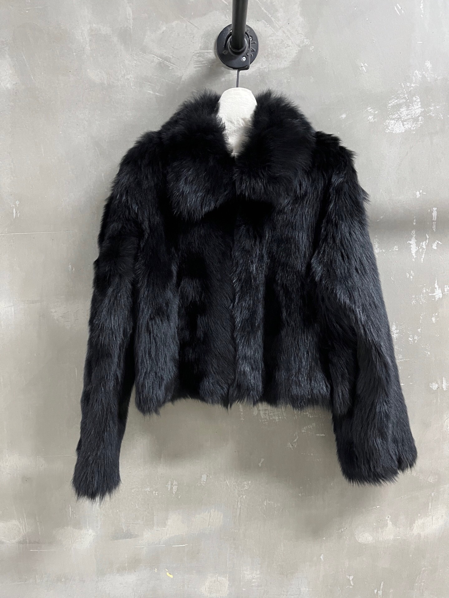 NO:884963,Special offer and benefits are here. Miu Tuscan fur all-in-one unique sample dress M1, size M, bust 108, length 50, raglan sleeve length 73, special price, no return, no exchange, no free shipping, miumiu,19860909特价福利来了Miu 托斯卡纳皮毛一体孤品样衣M1 尺寸M码胸围108 衣长50 连肩袖长73,特价 不退不换不包邮,miumiu,,Women's clothing