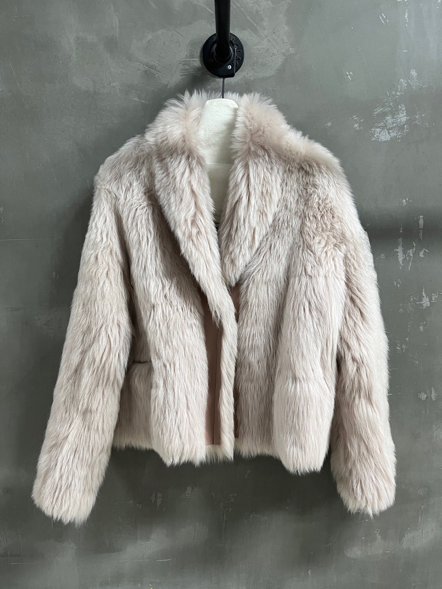 NO:884993,Special offer and benefits are here. Dior Tuscan fur all-in-one unique sample dress M1, size M, bust 112, length 56, shoulder width 57, sleeve length 50, special offer, no return, no exchange, no free shipping, dior,19860909特价福利来了Dior 托斯卡纳皮毛一体 孤品样衣M1 尺寸M码胸围112 衣长56 肩宽57 袖长50,特价 不退不换不包邮,dior,,Women's clothing