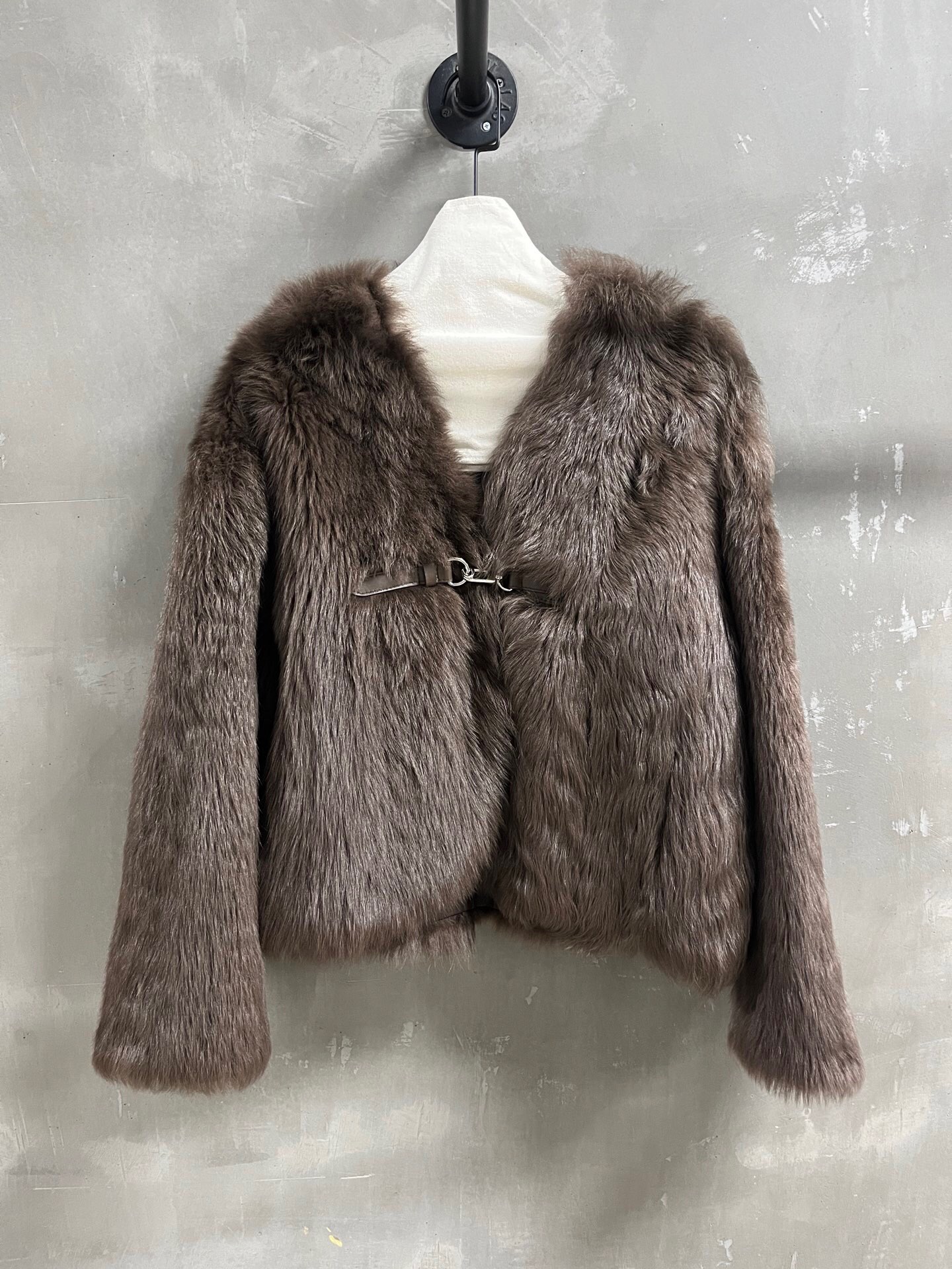 NO:885080,Special offer and benefits are here. Dior Tuscan fur all-in-one unique sample dress M1, size M, bust 116, length 57, shoulder width 53, sleeve length 52, special offer, no return, no exchange, no free shipping, dior,19860909特价福利来了Dior 托斯卡纳皮毛一体 孤品样衣M1 尺寸M码胸围116 衣长57 肩宽53 袖长52,特价 不退不换不包邮,dior,,Women's clothing