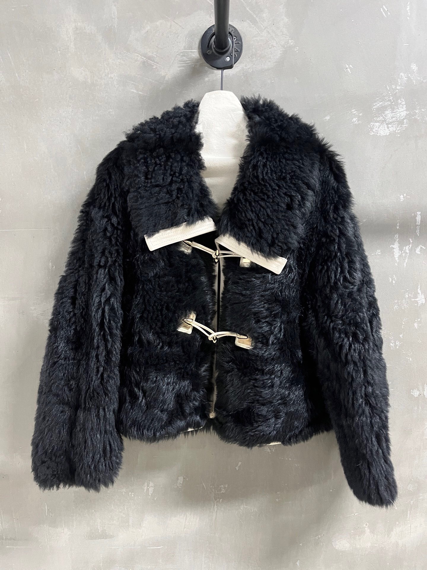 NO:885090,Special offer is here, chanel Tuscan fur all-in-one unique sample dress M1, size M, bust 110, length 55, shoulder width 53, sleeve length 52, special offer, no return, no exchange, no free shipping, chanel,19860909特价福利来了chanel 托斯卡纳皮毛一体 孤品样衣M1 尺寸M码胸围110 衣长55 肩宽53 袖长52,特价 不退不换不包邮,chanel,,Women's clothing