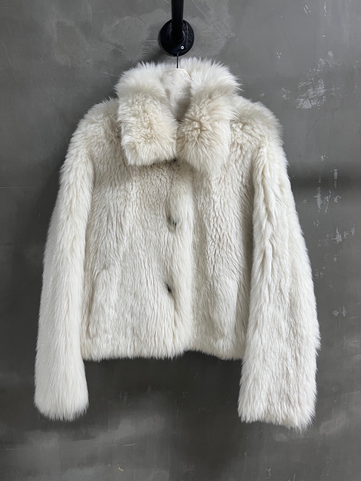 NO:885100,Special offer is here, Chanel Tuscan sheepskin all-in-one unique sample dress M1, size M, bust 114, length 56, shoulder width 53, sleeve length 53, special offer, no return, no exchange, no free shipping, chanel, sheepskin,19860909特价福利来了Chanel 托斯卡纳羊皮毛一体 孤品样衣M1 尺寸M码胸围114 衣长56 肩宽53 袖长53,特价 不退不换不包邮,chanel,sheepskin,,Women's clothing