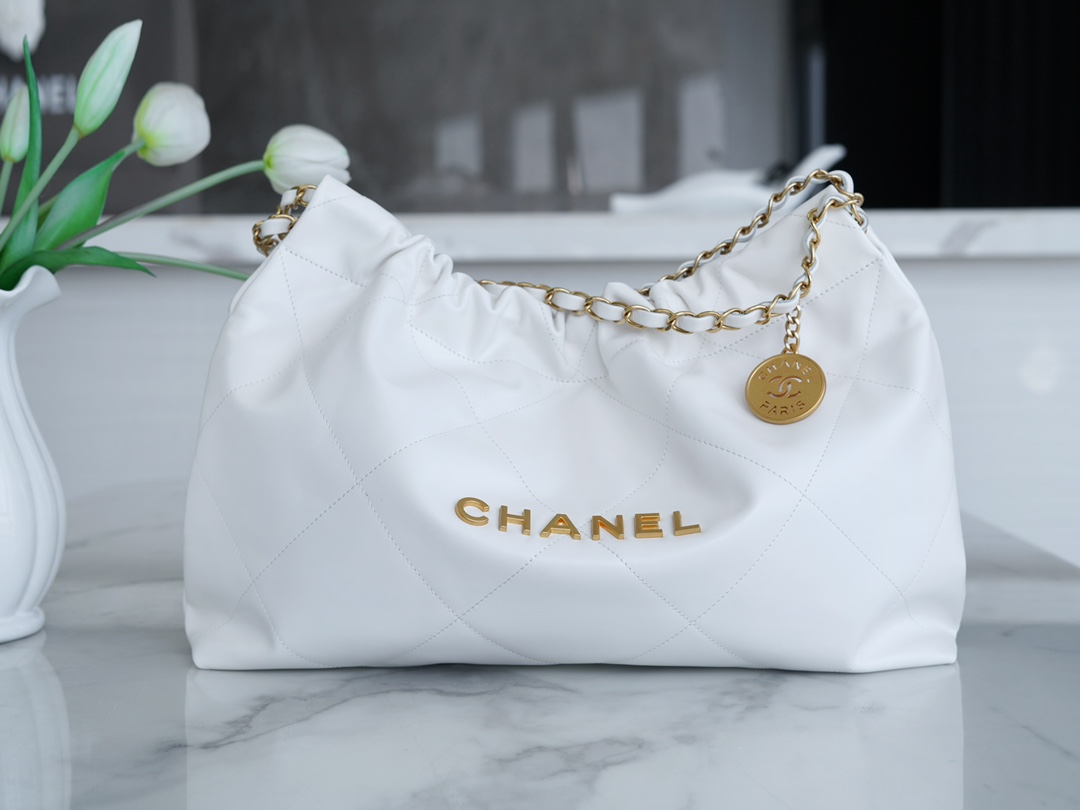 Chanel Handbags Crossbody & Shoulder Bags White Openwork Gold Hardware Vintage