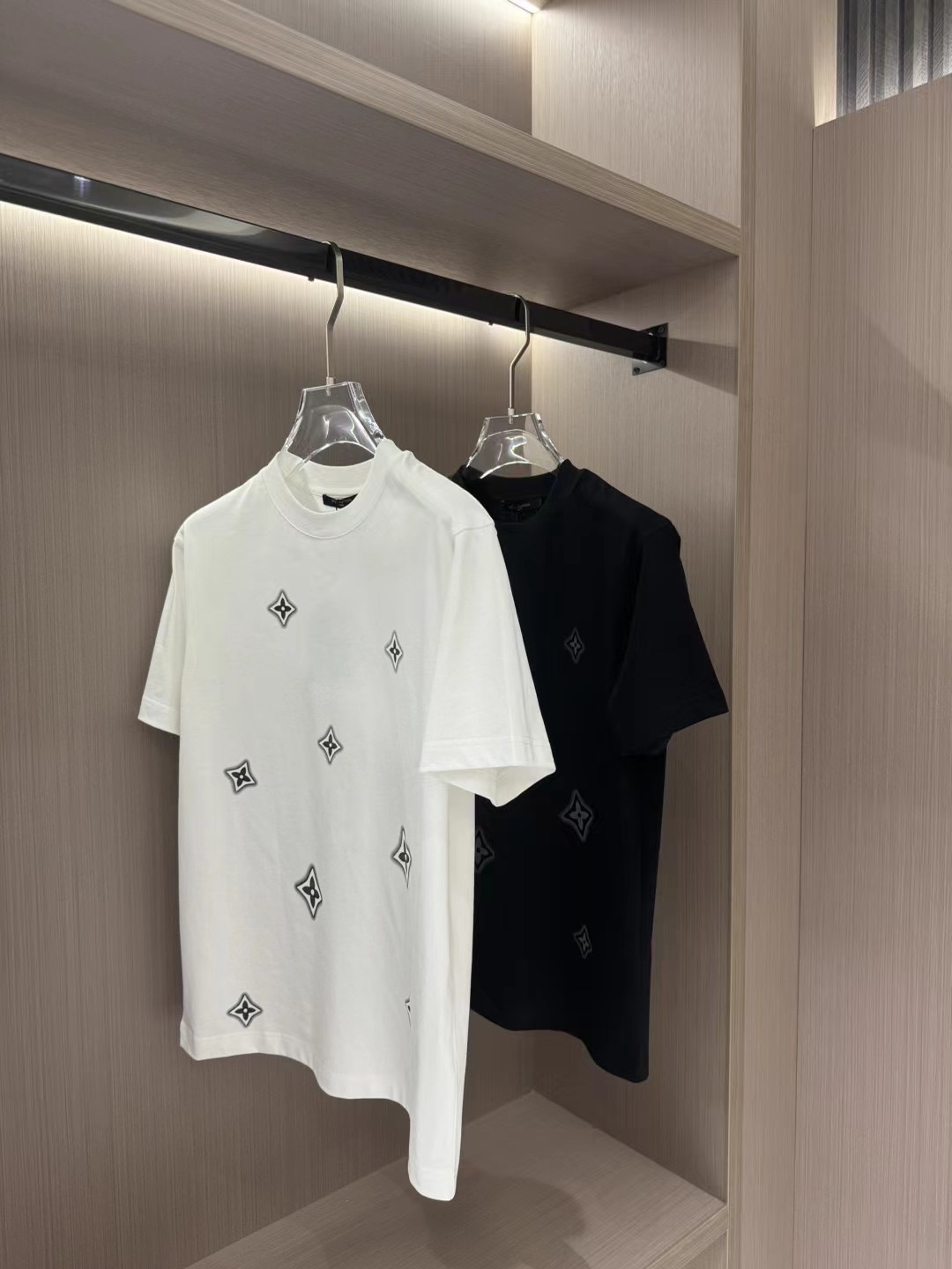 Louis Vuitton Clothing T-Shirt Black White Printing Men Summer Collection Short Sleeve