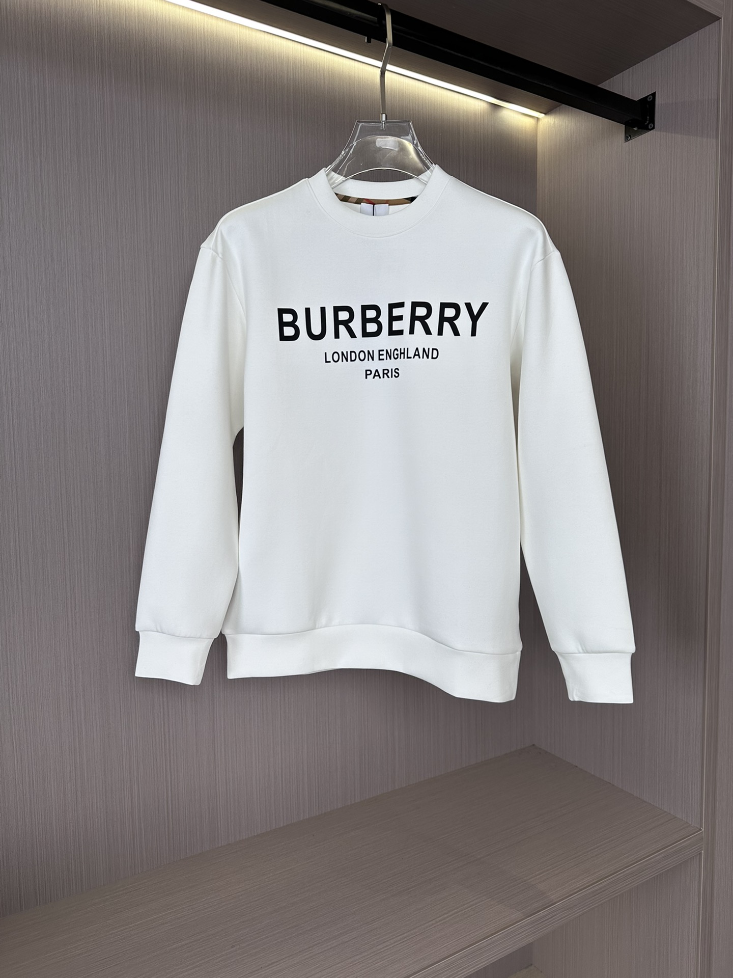 NO:527581,BBR round neck sweatshirt, high quality, hoodie, sweatshirts, alexander wang19860909BBR圆领卫衣,高品质,,hoodie,sweatshirts,alexander wang,Men's clothing