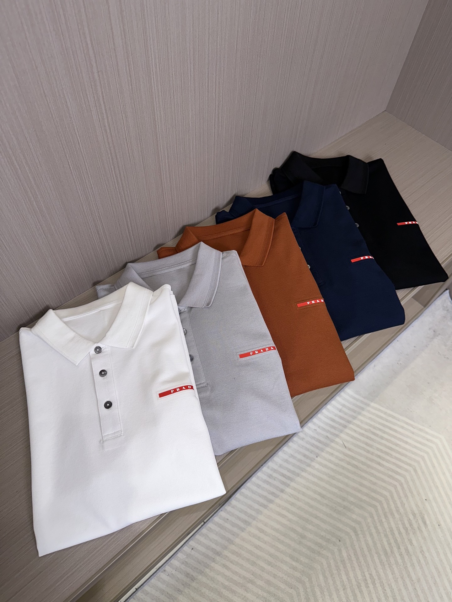 NO:132854,Pjia 25SS Spring and Summer Latest Pearl POLO Short Sleeve Original Customized Threaded Cuffs Neck Glue-pressed Logo Simple and Elegant Classic and Versatile Five Colors Model Number of 48-56 (M-3XL), T-shirt, alexander wang19860909P家25SS春夏最新珠地POLO短袖 原版定制螺纹袖口 领口 压胶logo 简单大方 经典百搭 五色 款 码数48-56（M-3XL）,,T-shirt,alexander wang,Men's clothing