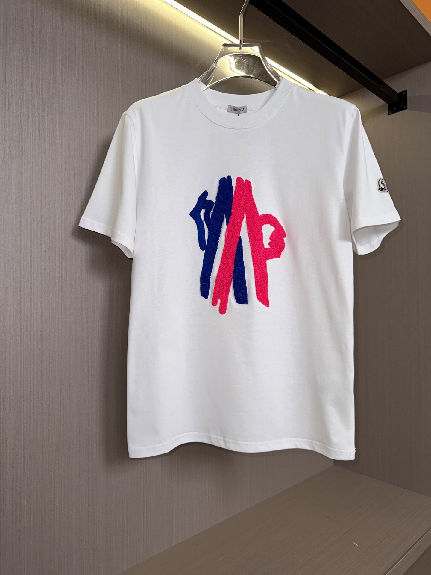 NO:441696,White display...,alexander wang19860909白色展示……,,alexander wang,Men's clothing