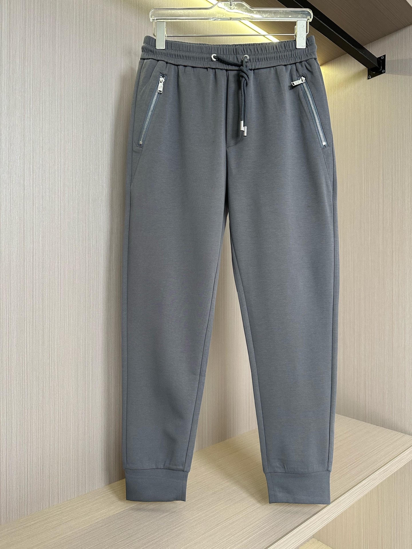 NO:136504,Gray display...,alexander wang19860909灰色展示……,,alexander wang,Men's clothing