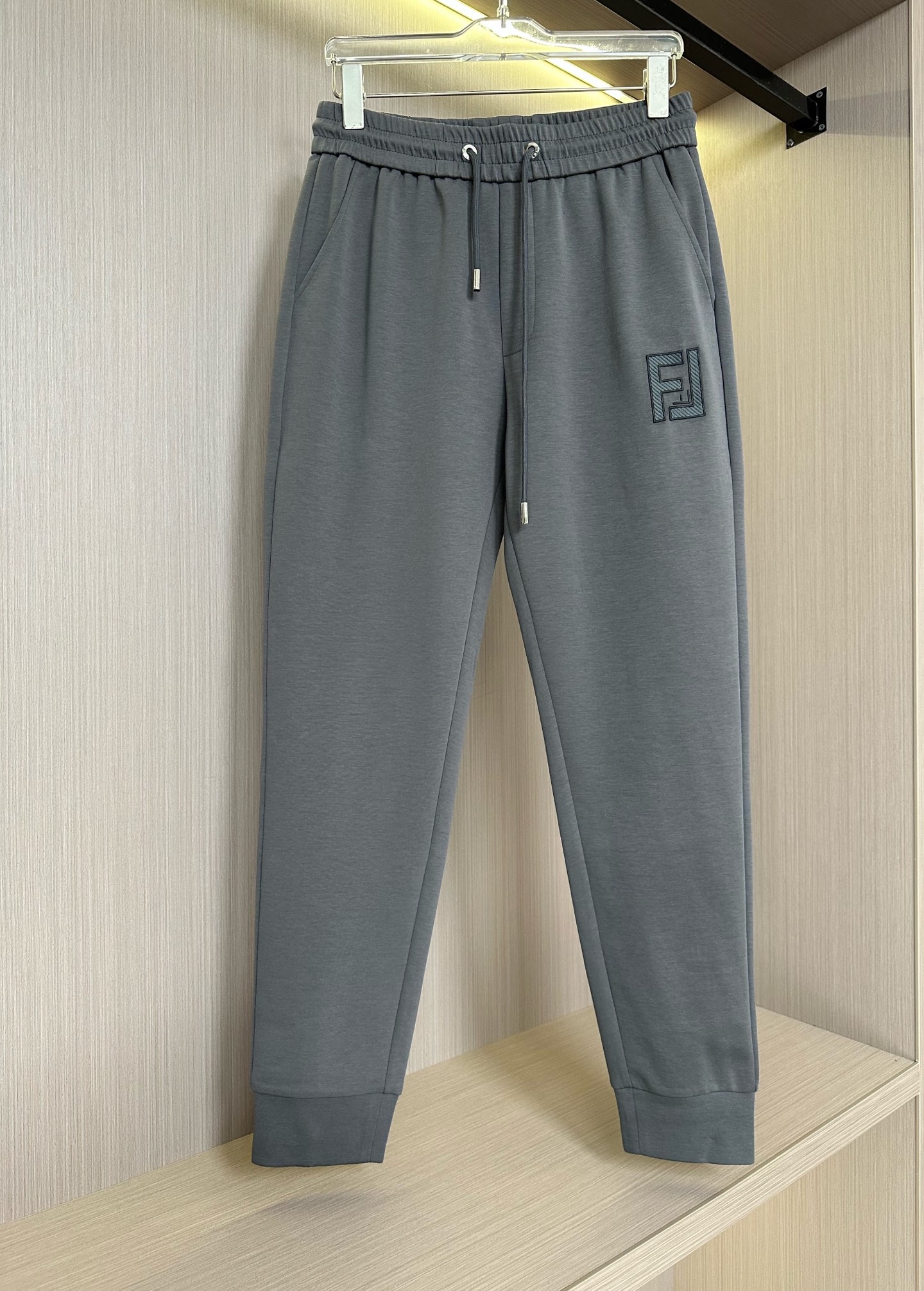 NO:136498,Gray display...,alexander wang19860909灰色展示……,,alexander wang,Men's clothing