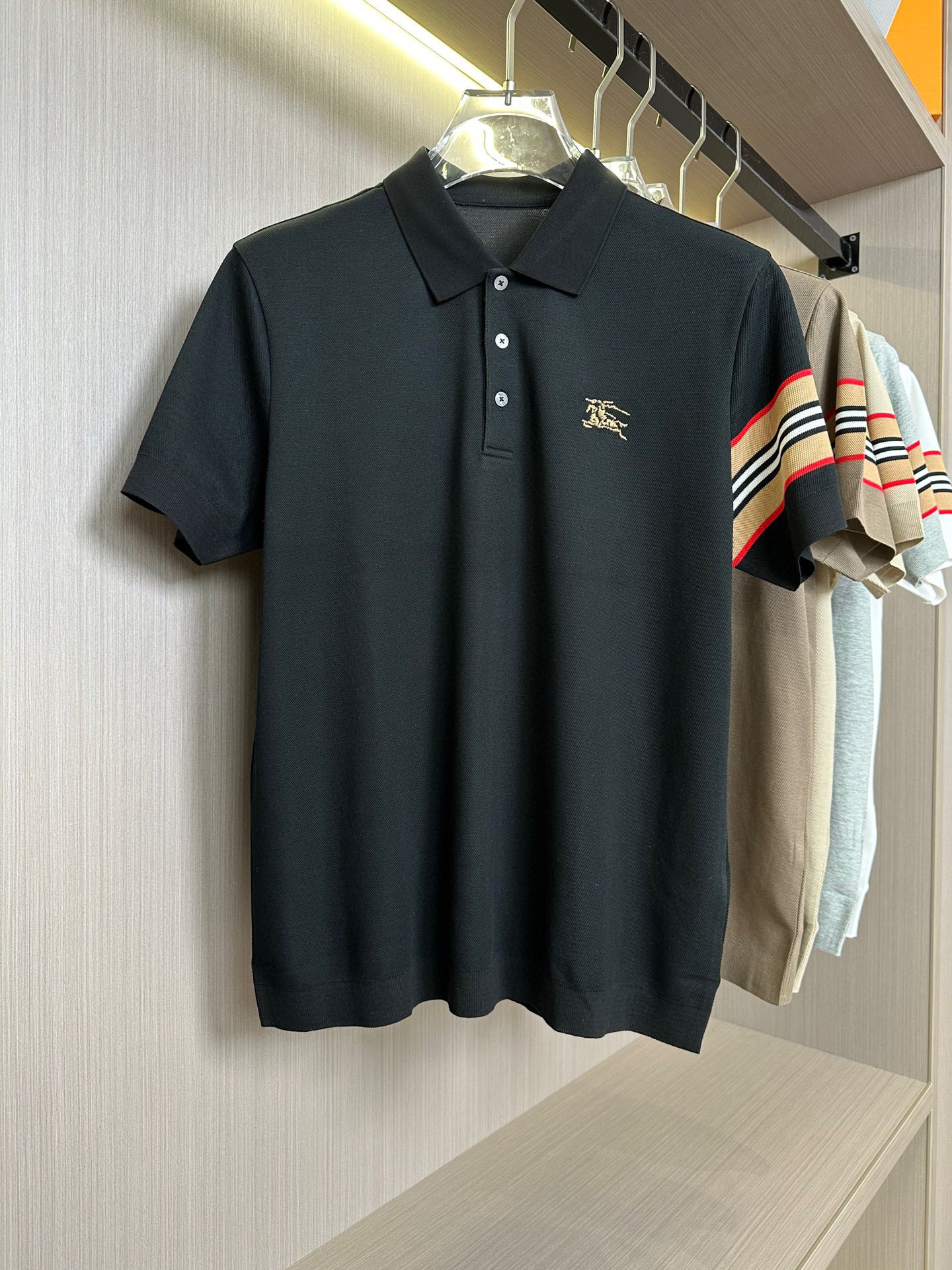   🔥BBR家25SS春夏新款起脚色织Polo 原版定制 进口纱线色染 袖口条纹设计，胸前刺绣最新战马🐎