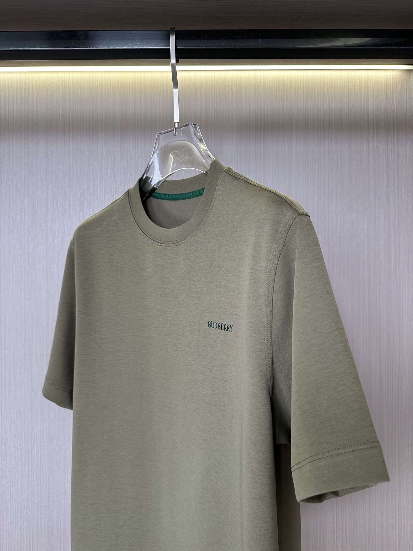 衣服 裤子  军绿色展示……
