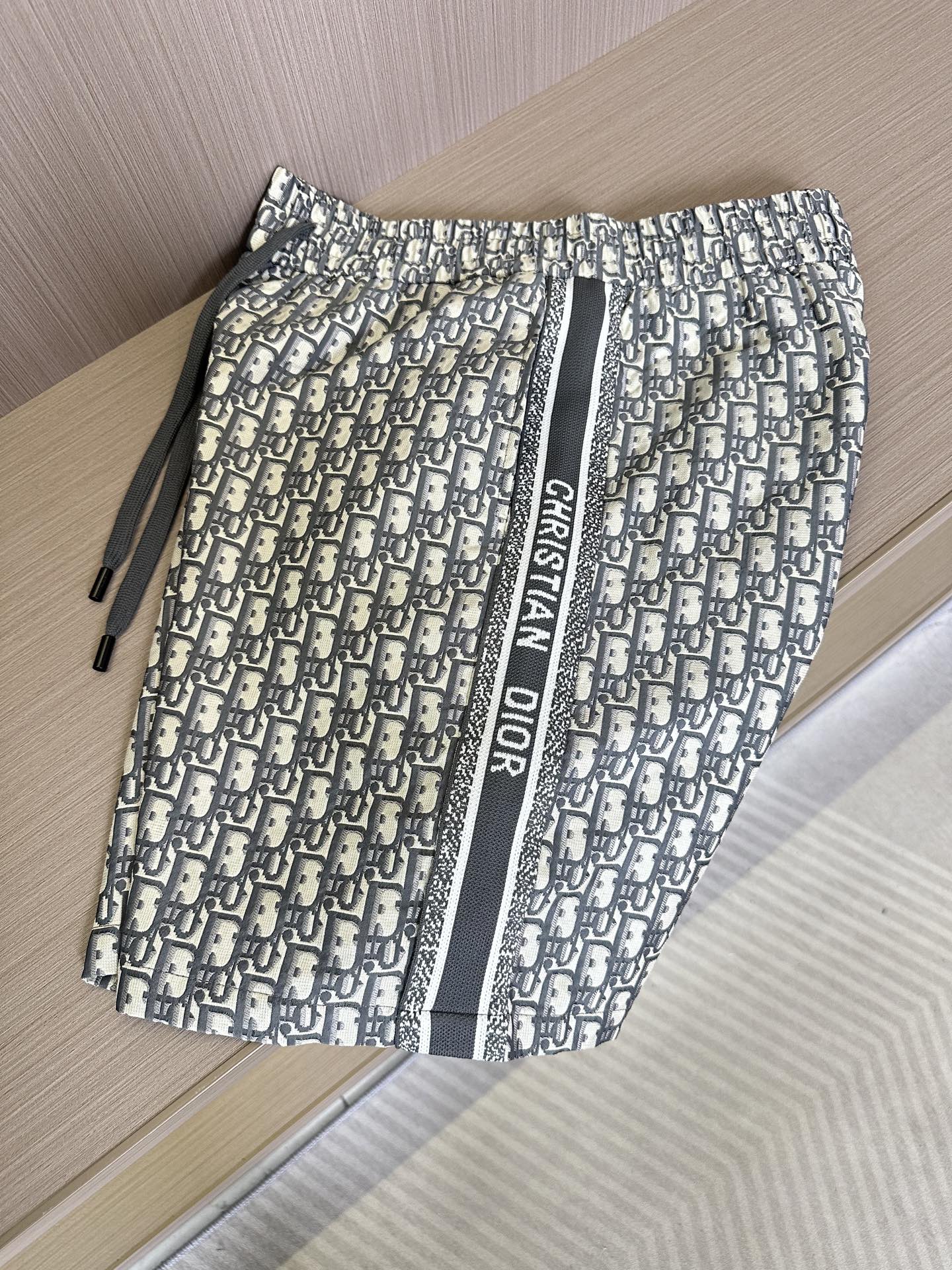 NO:155845,Light gray ~,alexander wang19860909浅灰色～,,alexander wang,Men's clothing