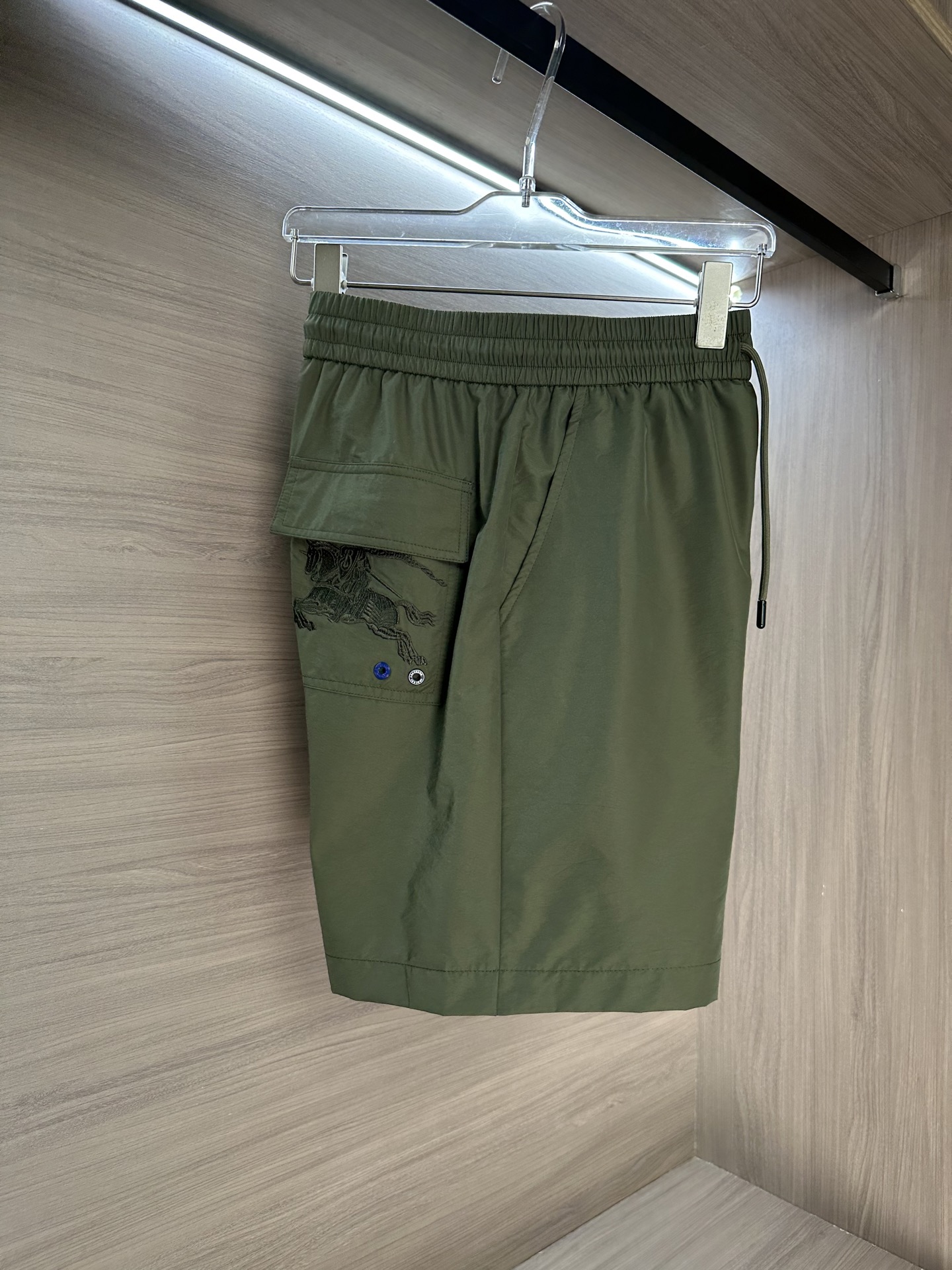 NO:479861,Military green ~,alexander wang19860909军绿色～,,alexander wang,Men's clothing