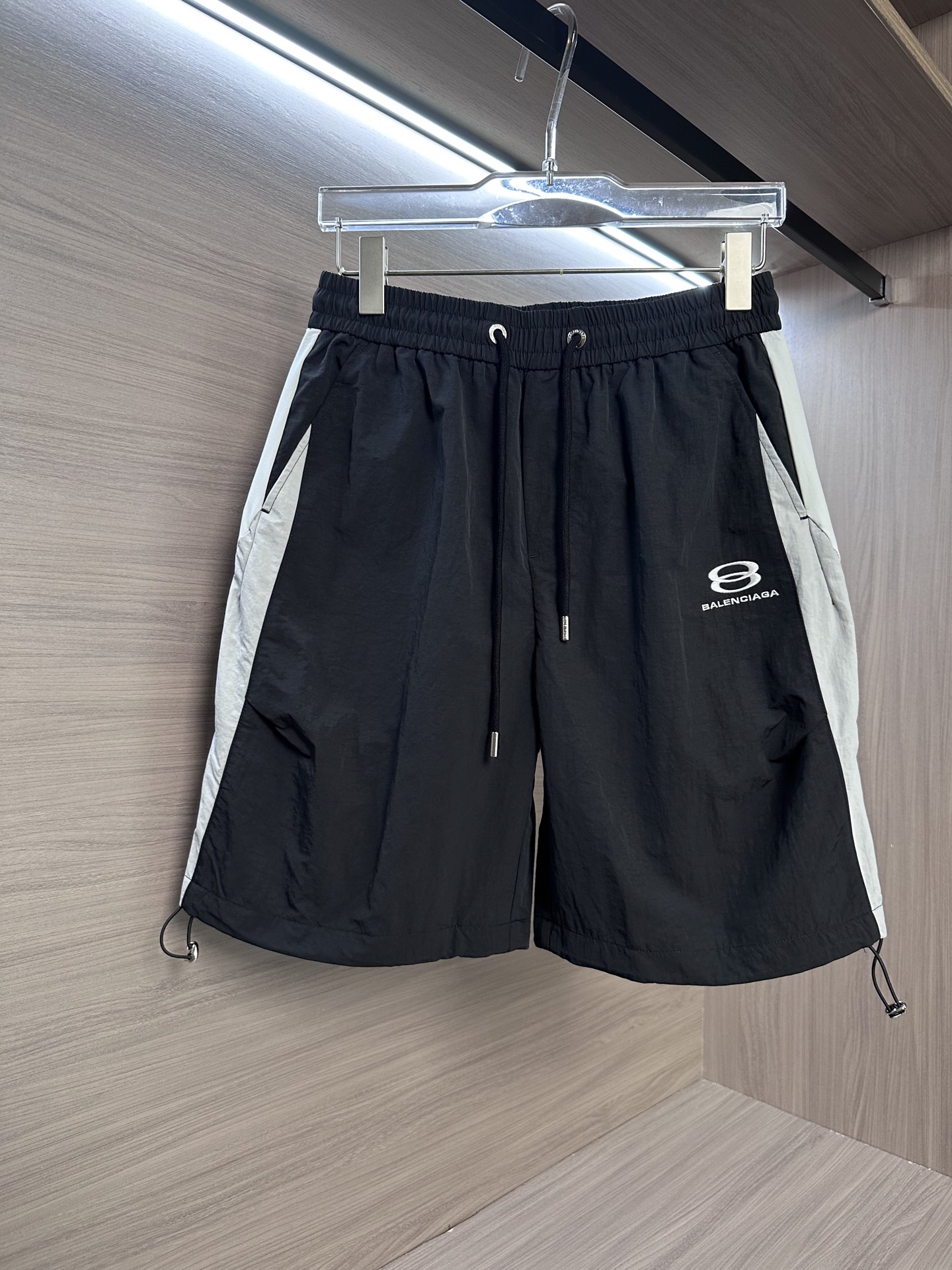 Balenciaga Men's Black & White Athletic Shorts, Elastic Waistband 3 i1751007896405 2336 0 1