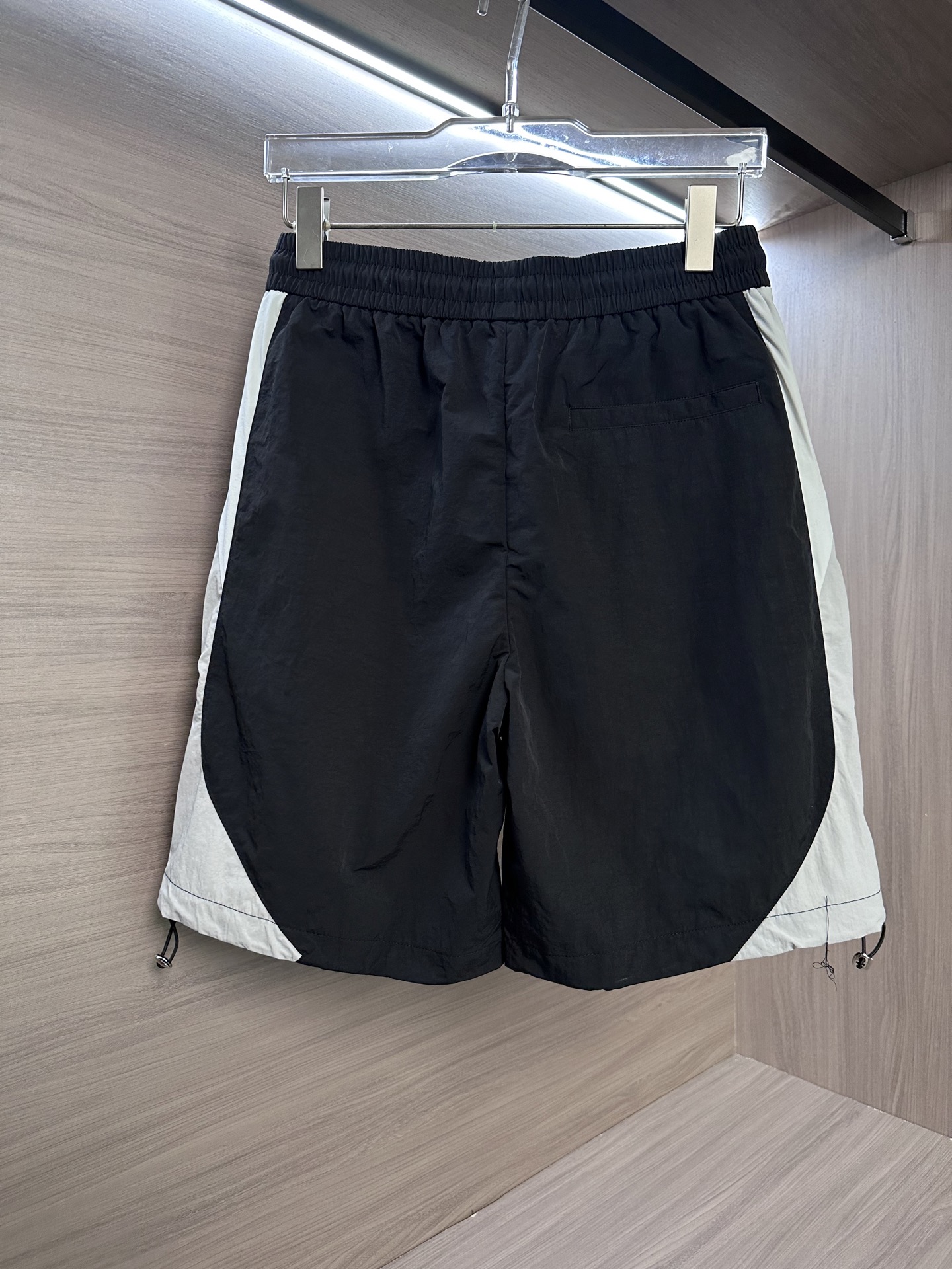 Balenciaga Men's Black & White Athletic Shorts, Elastic Waistband 5 i1751007897973 6715 0 3