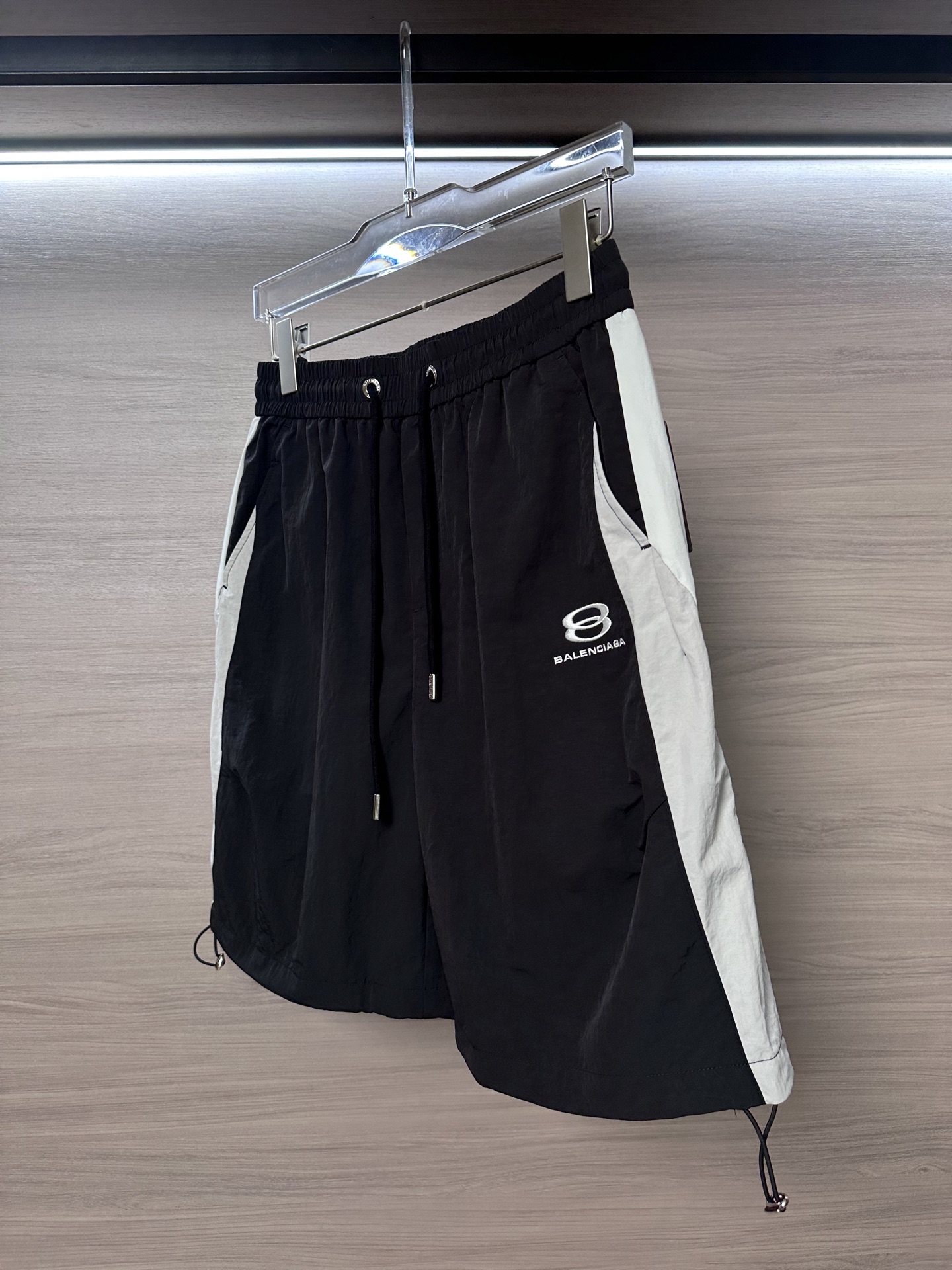 Balenciaga Men's Black & White Athletic Shorts, Elastic Waistband 4 i1751007898091 4769 0 2