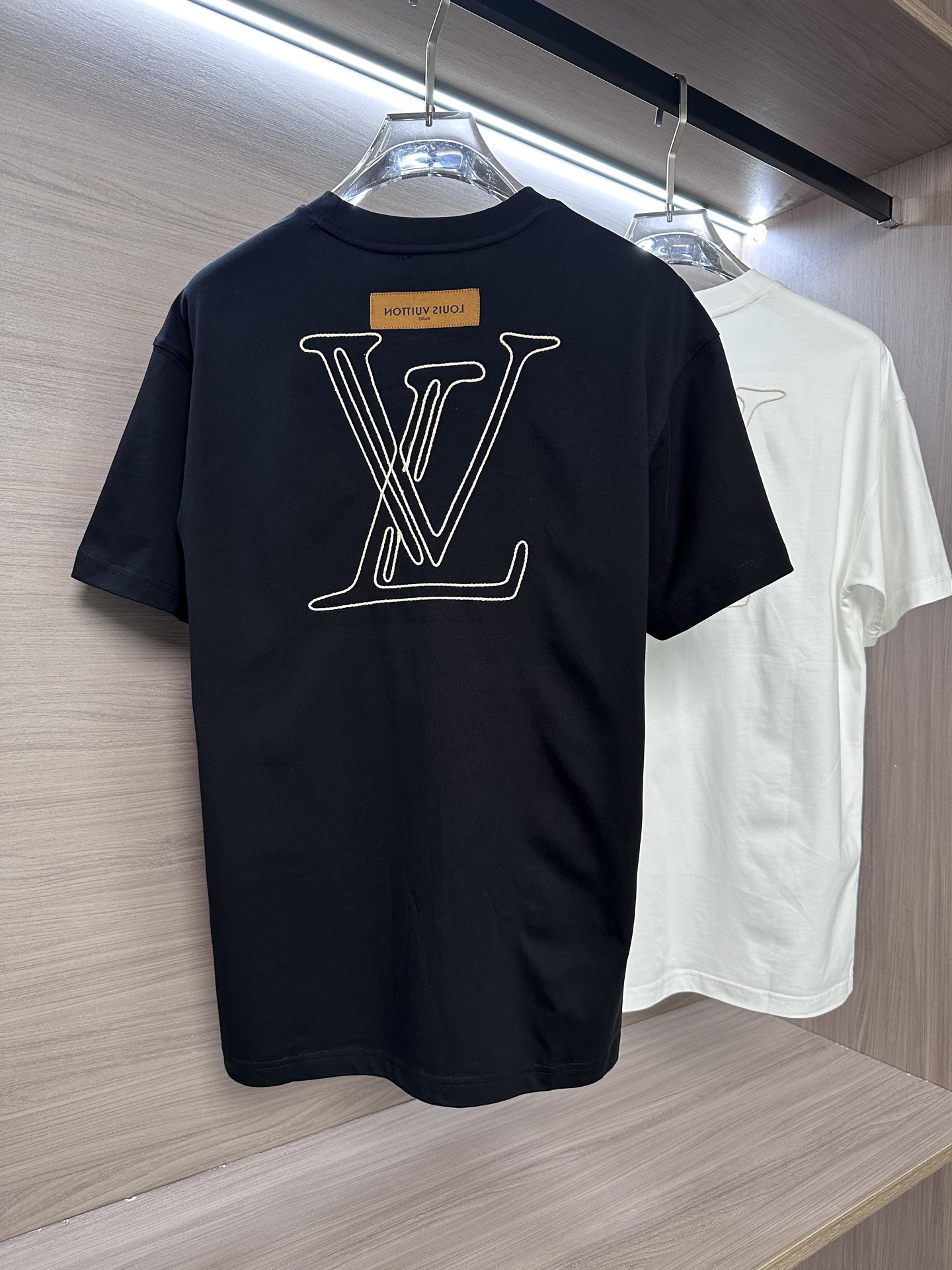 Louis Vuitton Men's 25SS Summer New Short Sleeve Round Neck T-Shirt 6 i1751014048770 5692 0 4